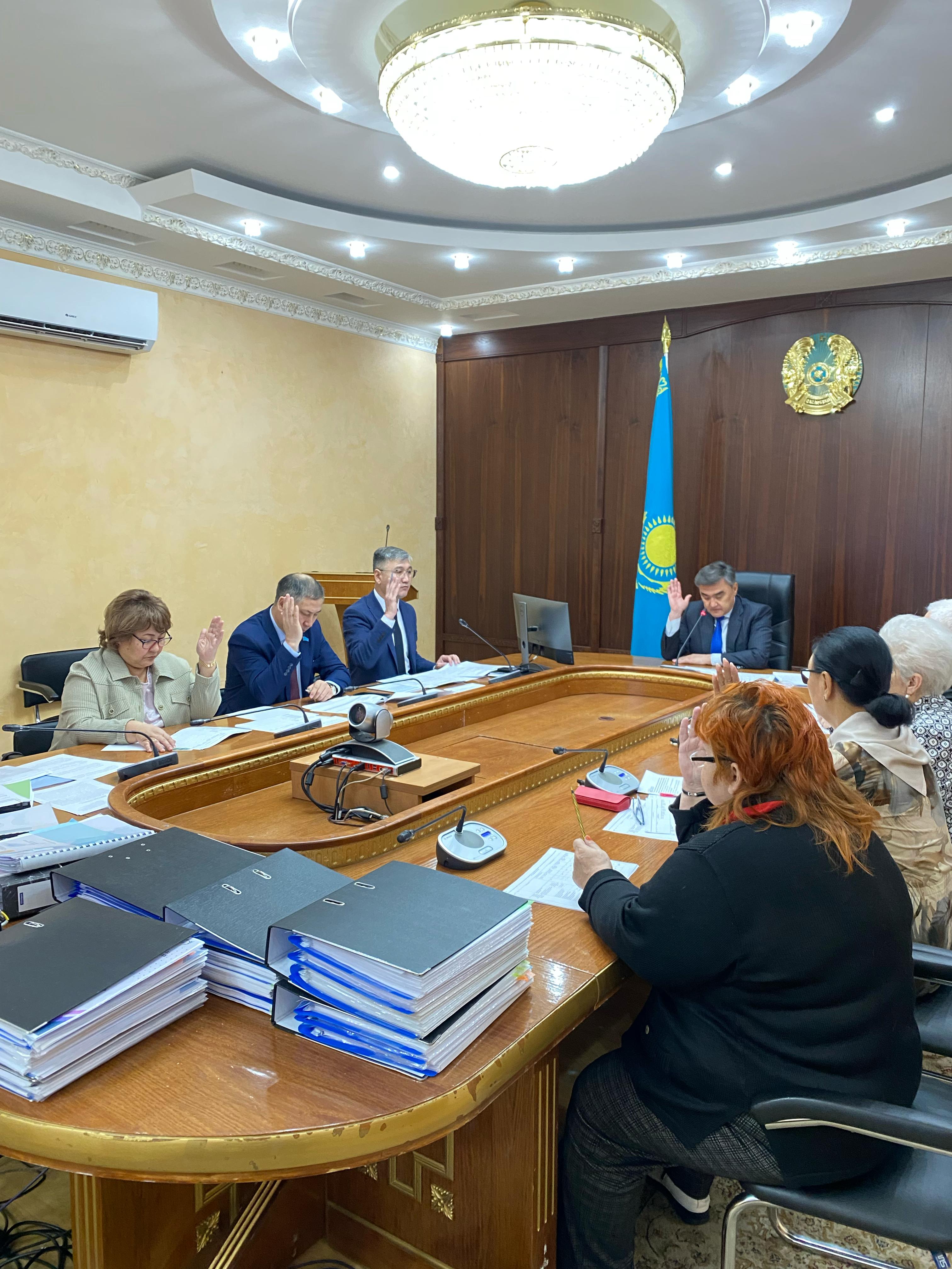 2025 жылғы 31 наурызда Қостанай облысы әкімінің орынбасары А.Т. Әбеновтың төрағалығымен 2025 жылға «Техникалық және кәсіптік, орта білімнен кейінгі білім беретін үздік ұйым» грантын беру жөніндегі комиссия отырысы өтті.