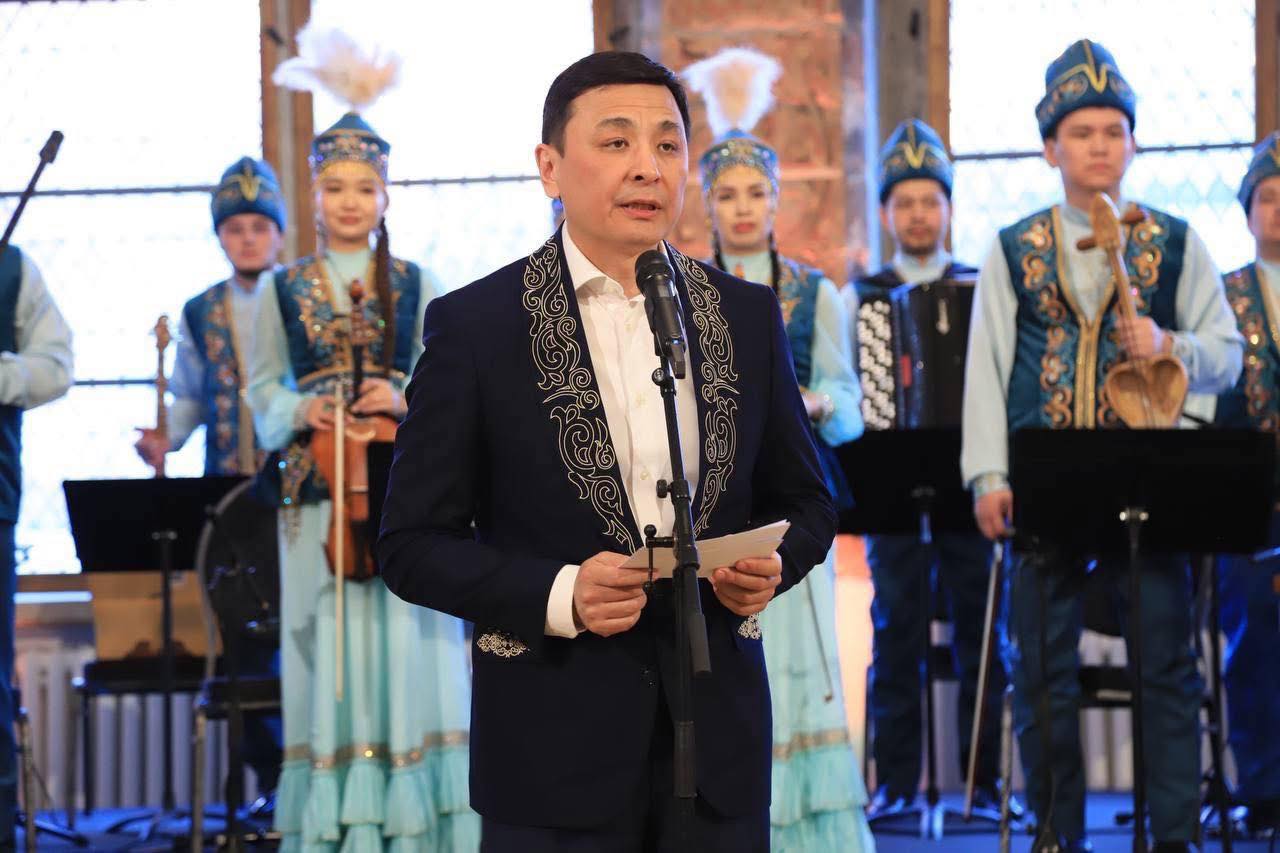 КОНЦЕРТ, ПОСВЯЩЕННЫЙ ВЕЛИКОМУ ДНЮ УЛУСА, ПРОДОЛЖИЛСЯ В ЭСТОНИИ