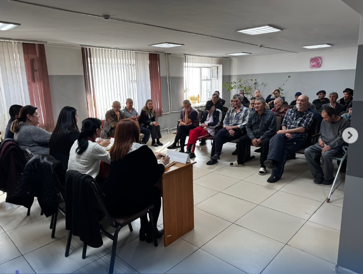 Семей қаласындағы қиын өмірлік жағдайға тап болған тұлғаларды қайта әлеуметтендіруге арналған орталығында «Әділет кеңес береді» акциясы өткізілді