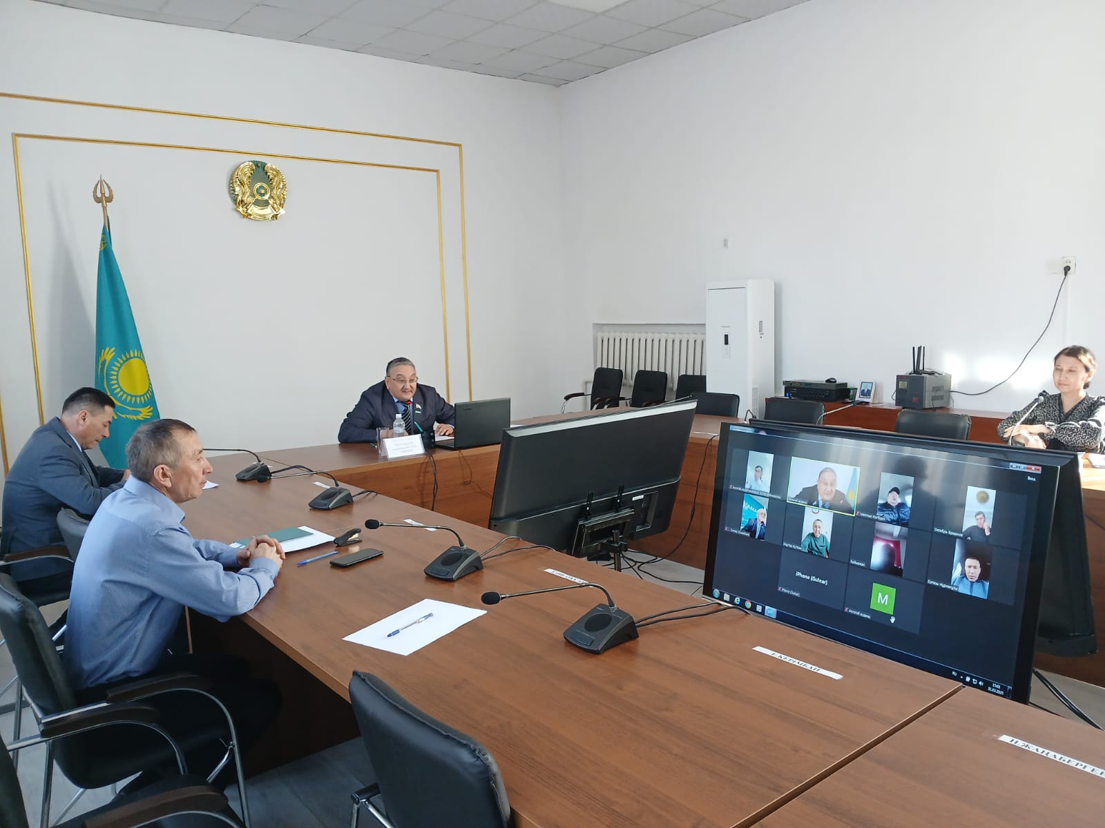 Ақтоғай аудандық мәслихаттың кезектен тыс XXXIII сессиясы (zoom желісі арқылы) 2025 жылдың 31 наурыз күні (Ә.Бөкейхан көшесі, 4, үлкен залда) өтті.