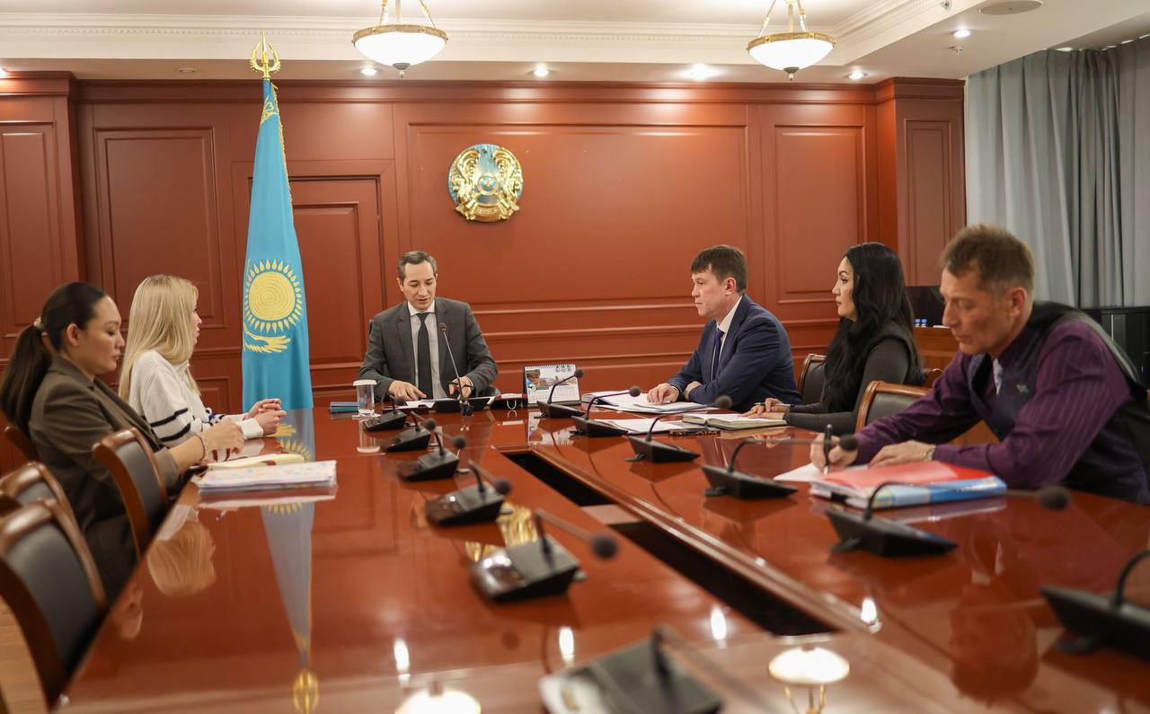 Керлинг федерациясы өкілдерімен жиналыс өтті