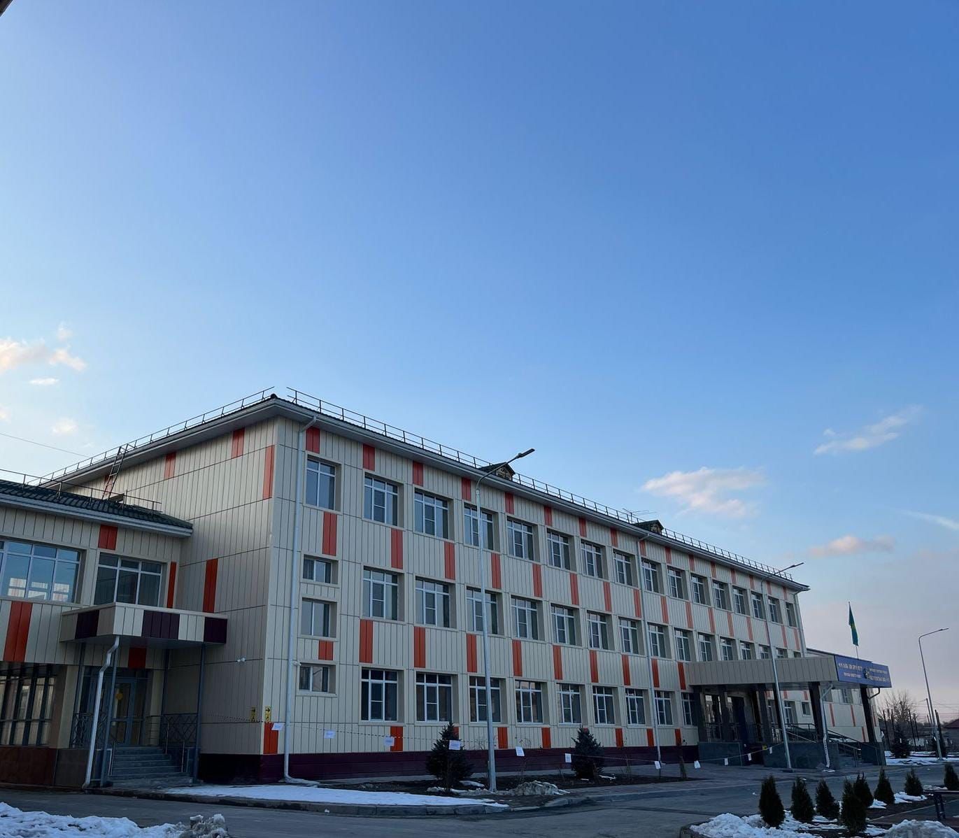 Алматының Түрксіб ауданында осы жылдың тамыз айында 4 жайлы мектептің құрылысы аяқталады