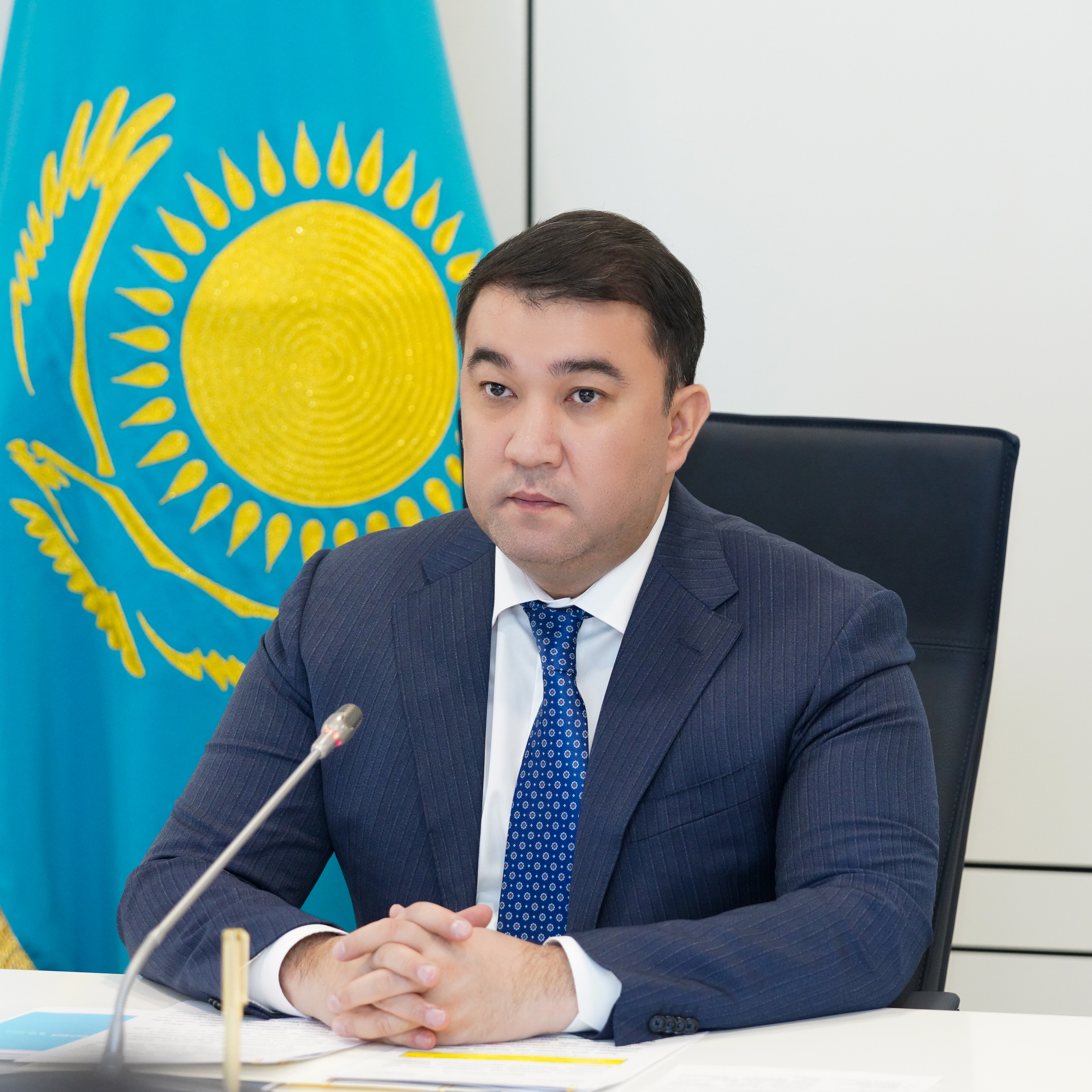 ТҮРКІСТАН: ӘКІМДЕР МЕН БАСҚАРМА БАСШЫЛАРЫНЫҢ ЖҰМЫСЫН БАҒАЛАЙТЫН ЖҮЙЕНІ ЕНГІЗУ ЖОЛДАРЫ ПЫСЫҚТАЛДЫ