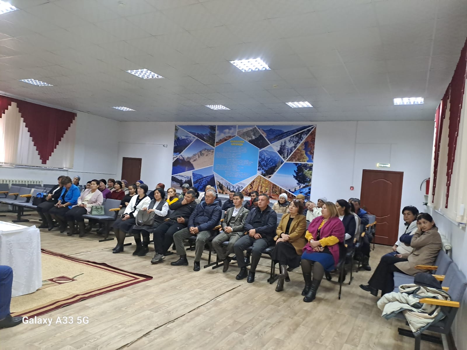 Кетпен ауылдық округі С.Мошанұлы атындағы мәдениет үйінде ақпан айының 5 күні  қазақ поэзиясының мұзбалағы атанған ақынның өмірі, шығармашылығымен таныстыру, поэзия құдіретін таныту, ақынның өлеңдеріне арнап салынған қылқалам туындыларымен таныстыру мақсатында ақын Мұқағали Мақатаевтің  туған күніне  орай “Мұқағали -мәңгілік ғұмыр” атты кеші өтті.