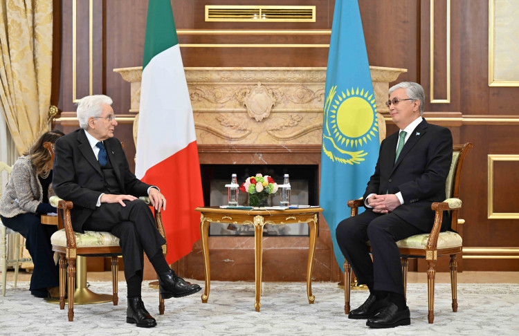 Ad Astana si è tenuto un incontro tra il Presidente della Repubblica del Kazakhstan Kassym-Jomart Tokayev e il Presidente della Repubblica Italiana Sergio Mattarella