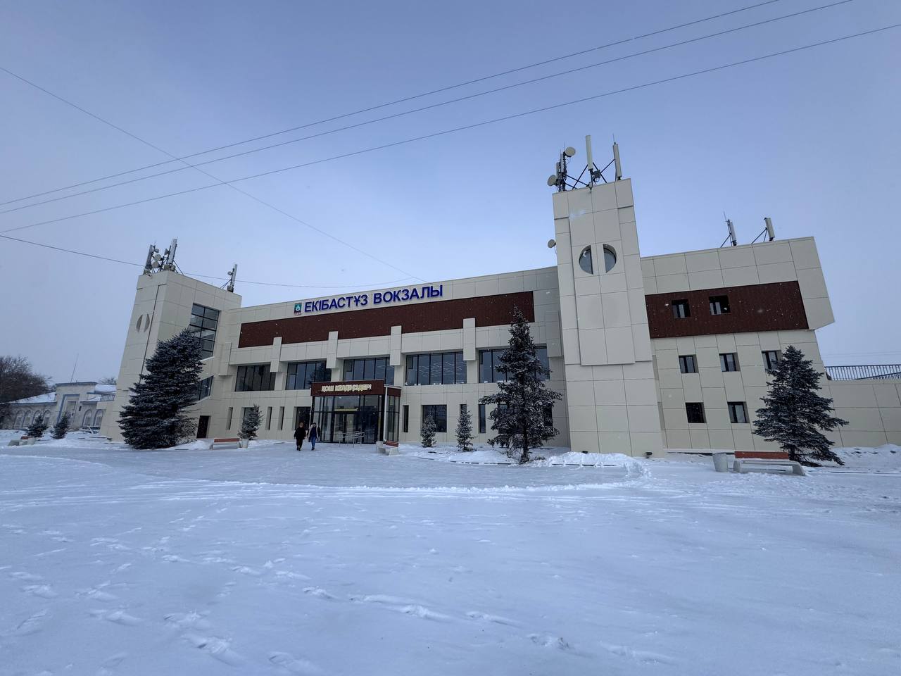 Капитальный ремонт железнодорожного вокзала и строительство нового завода железнодорожного машиностроения: состоялась рабочая поездка министра транспорта в г.Экибастуз