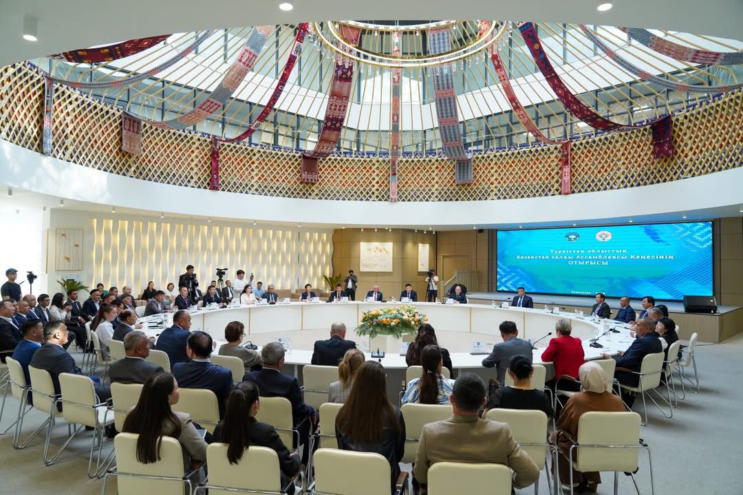 ТҮРКІСТАН ОБЛЫСТЫҚ ҚАЗАҚСТАН ХАЛҚЫ АССАМБЛЕЯСЫ КЕҢЕСІНІҢ ОТЫРЫСЫ ӨТТІ