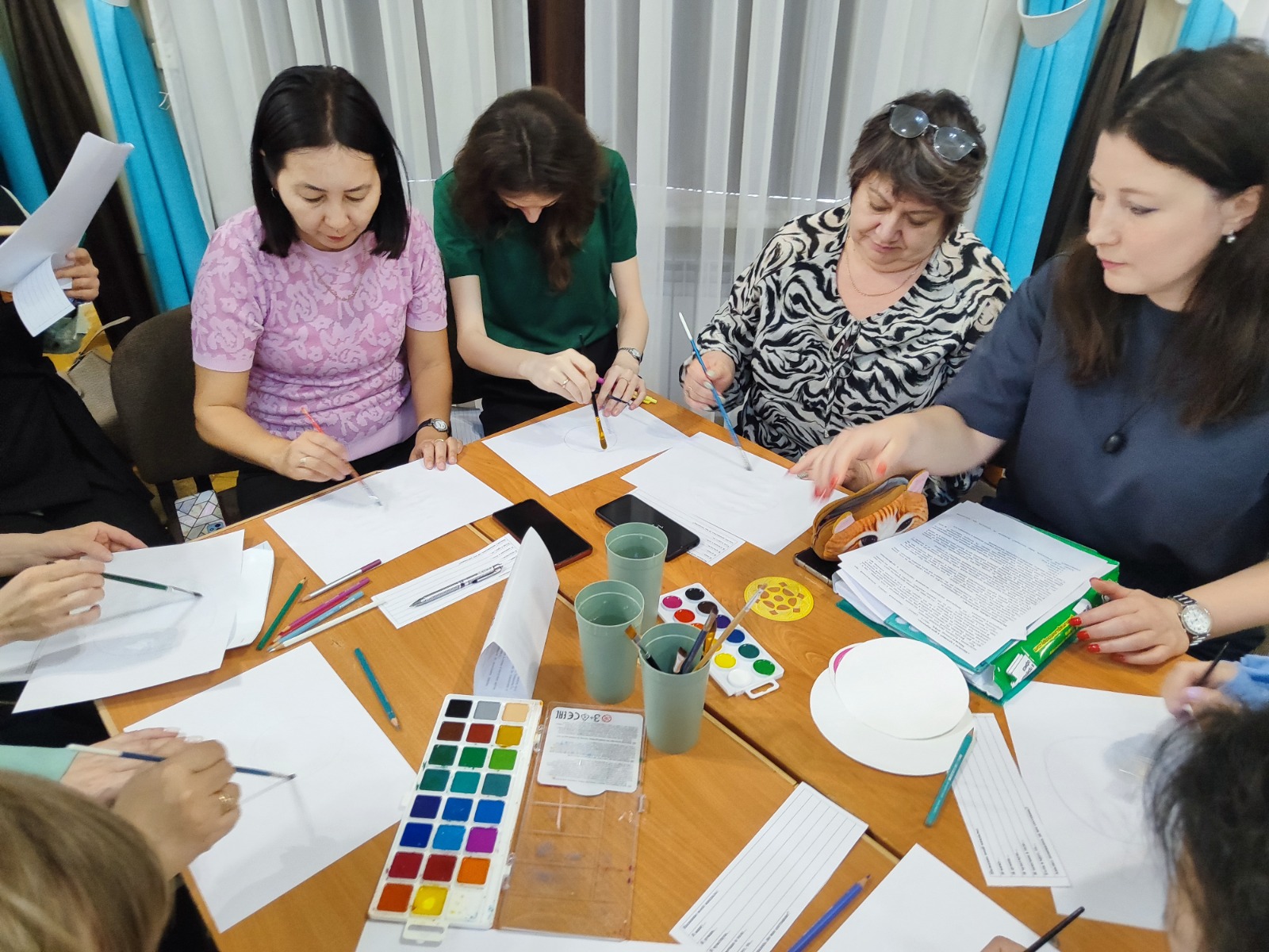 «Педагогтің кәсіби іс-әрекетіндегі күйзеліс» атты «Психологиялық калейдоскоп»