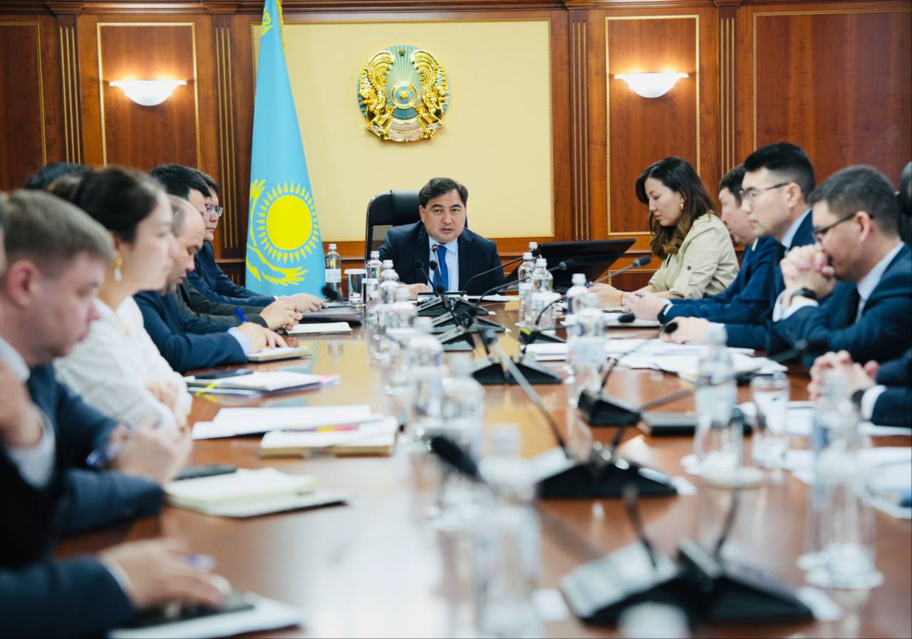 МҚІА төрағасының басшылығымен аппарат мәжілісі өтті