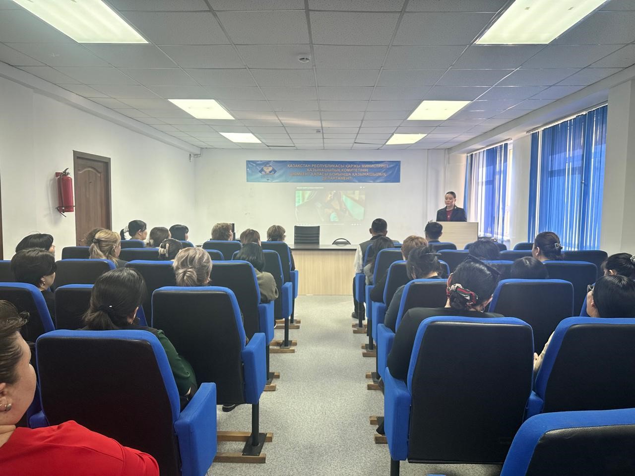 Шымкентте сыбайлас жемқорлыққа қарсы шараларды күшейту: Қазынашылық департаментімен семинар