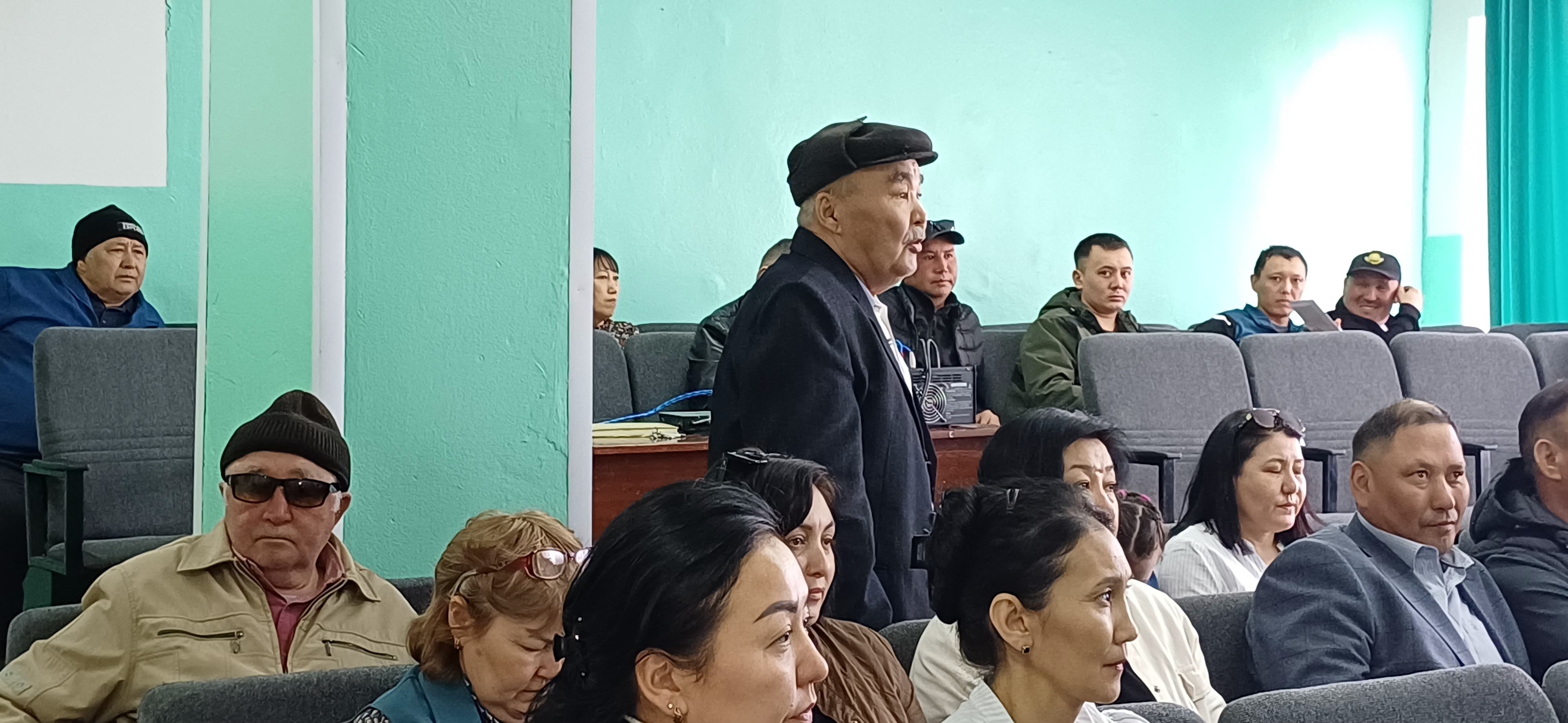 Ертіс ауылдық округінің Прииртышское ауылында малдың жайылым маусымын ұйымдастыру бойынша жиналыс өткізілді.