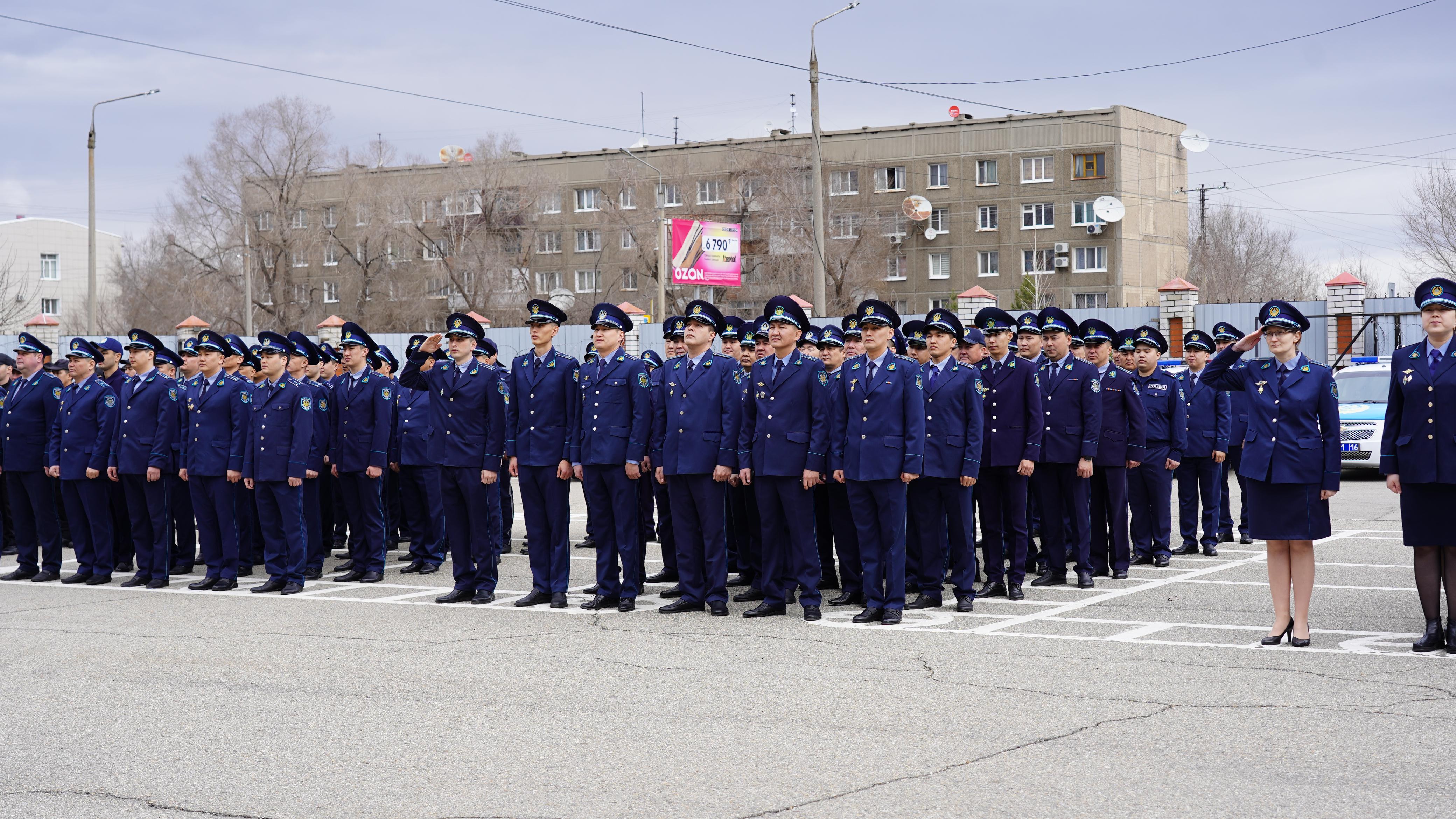 ШҚО-да полицейлер жазғы киім үлгісіне көшуде