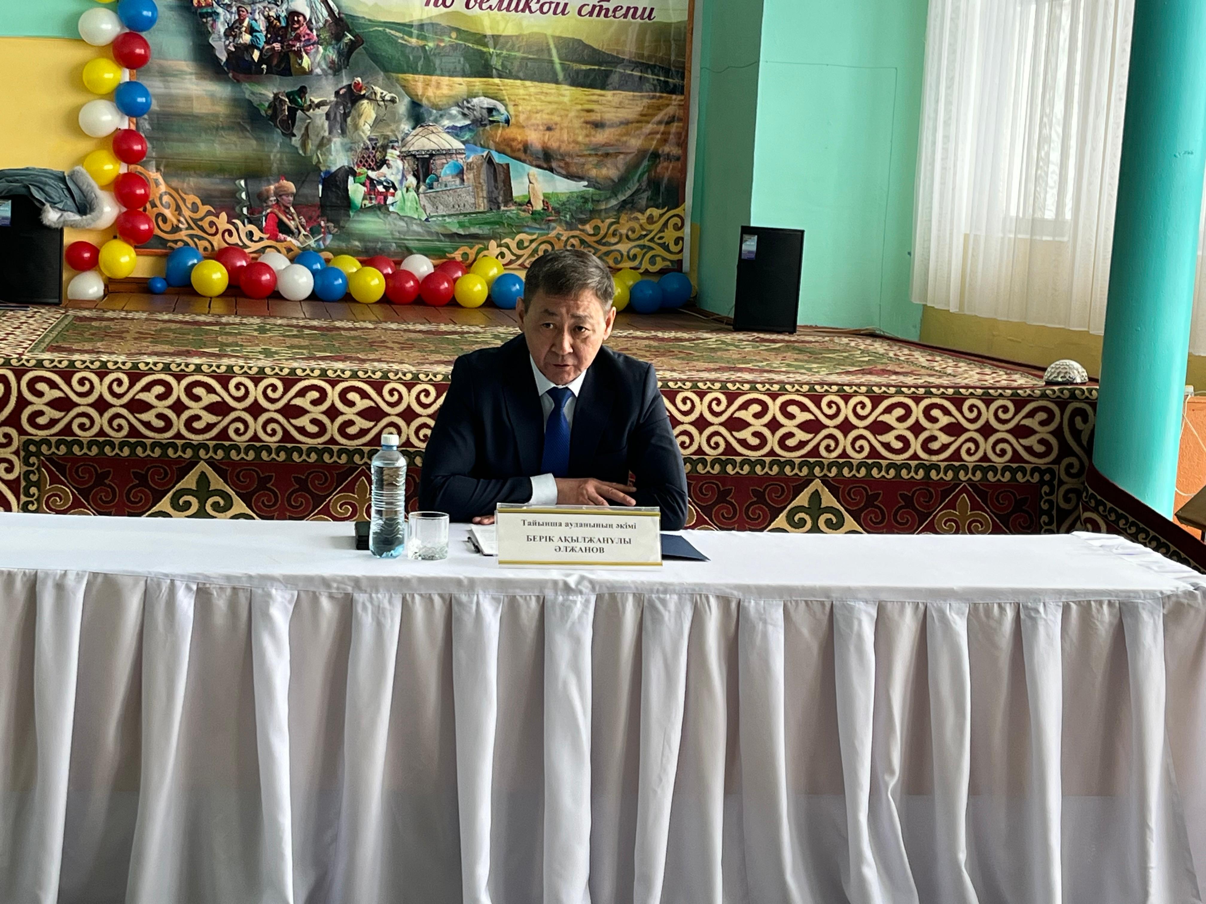 Тайынша ауданының әкімі Летовочное ауылының тұрғындарымен кездесті