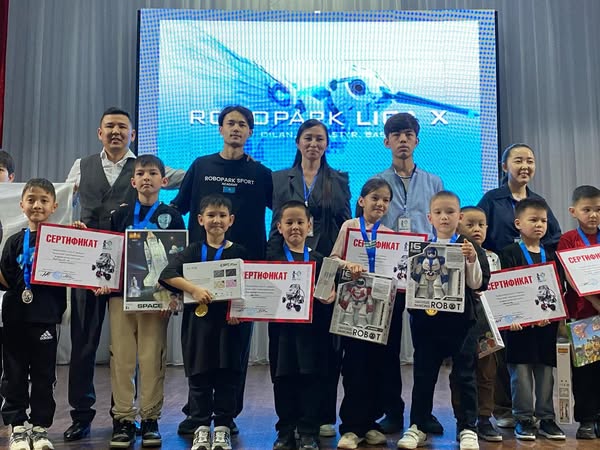 ТҮРКІСТАН: КЕНТАУЛЫҚ ОҚУШЫЛАР РЕСПУБЛИКАЛЫҚ РОБОТОТЕХНИКА САЙЫСЫНДА БАС ЖҮЛДЕ АЛДЫ