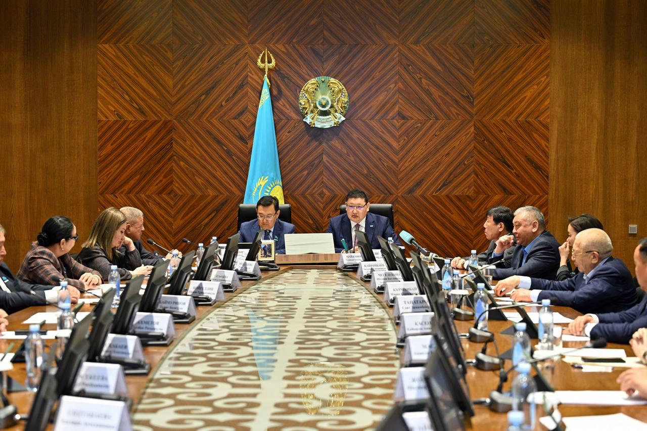 Абай облыстық мәслихатының кезекті XXV сессиясы өтті