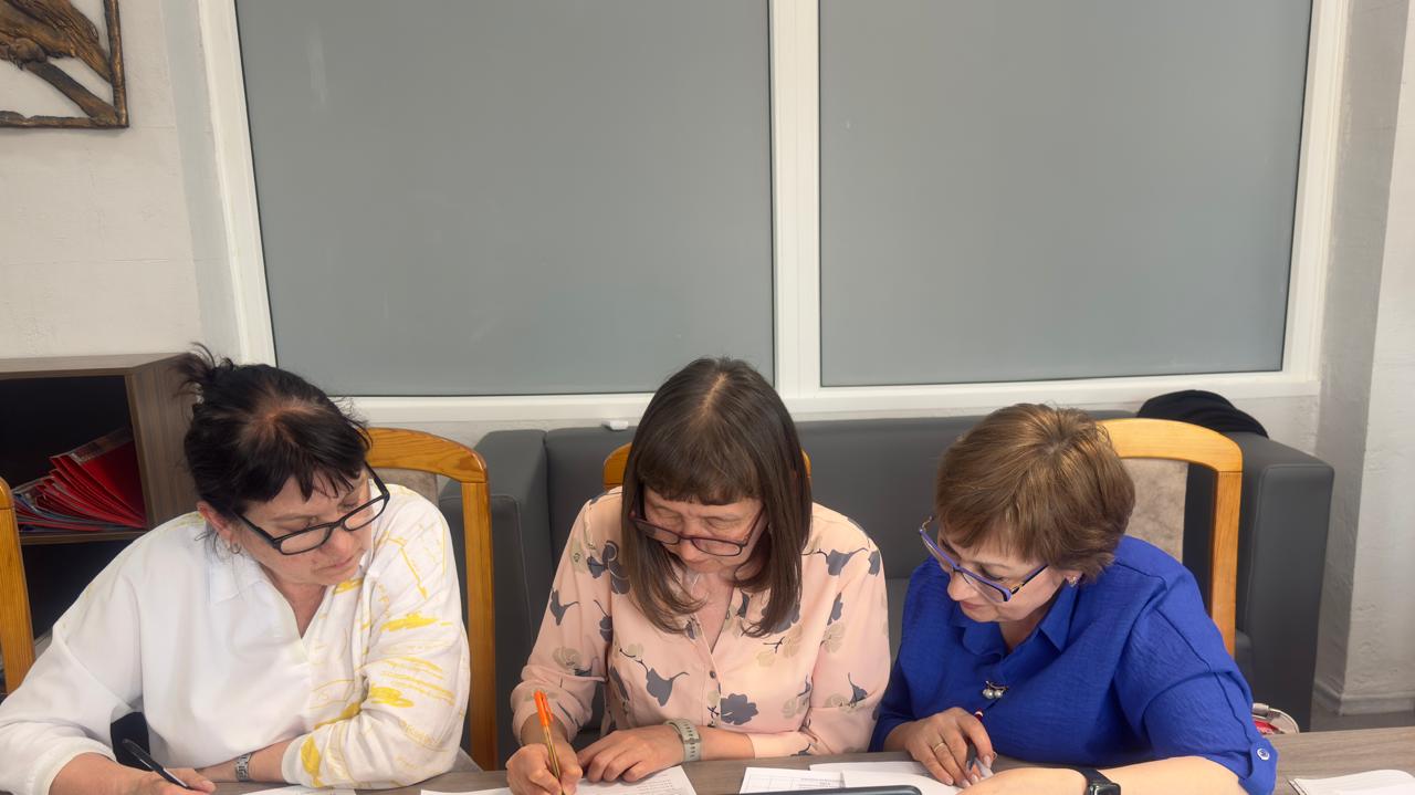 Орыс тілі мен әдебиеті және шет тілдері пәні мұғалімдері арасында «Радуга идей» облыстық байқауының қалалық кезеңі