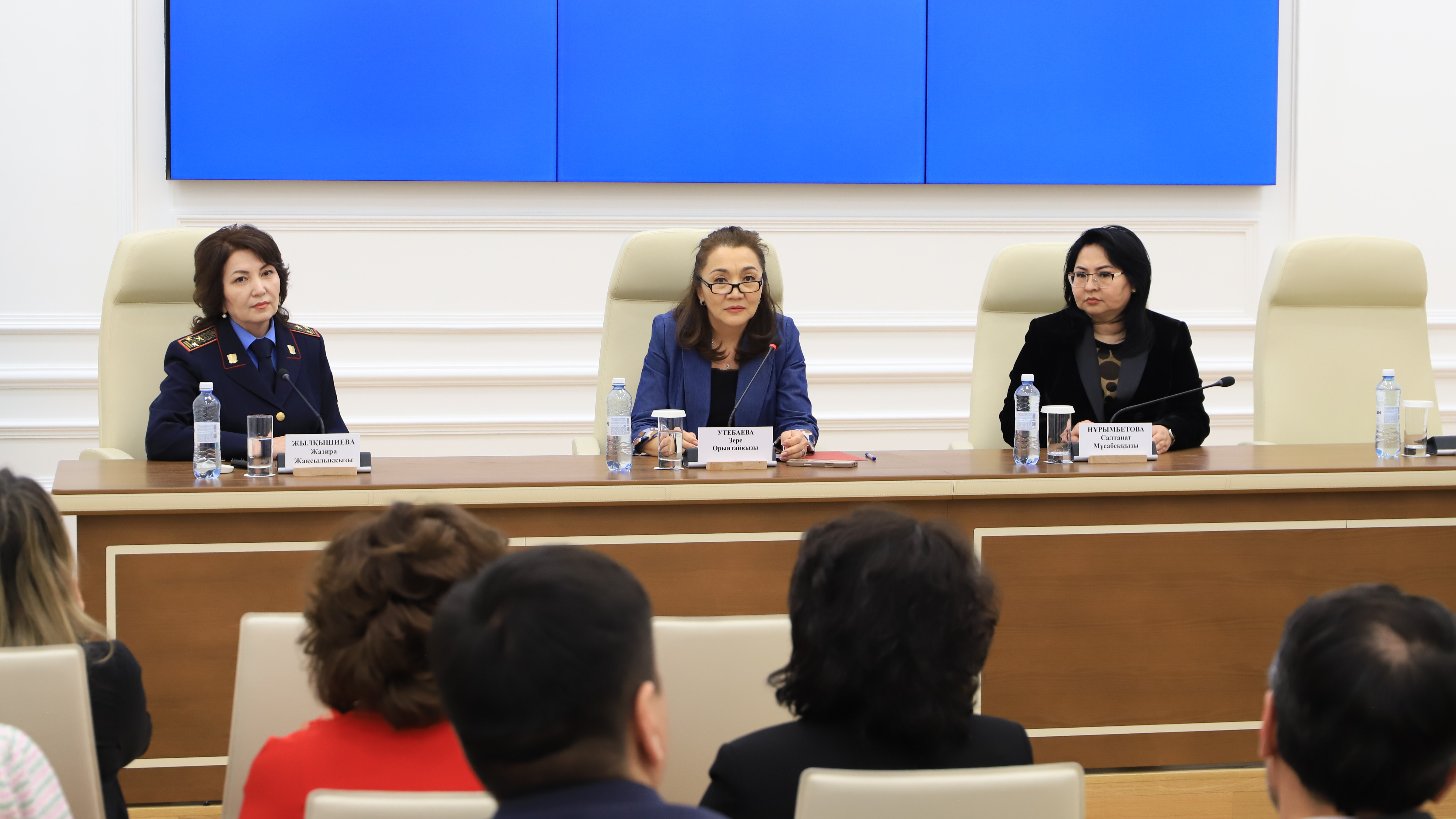 КС Аппараты қызметкерлеріне сыбайлас жемқорлыққа қарсы іс-қимыл шаралары туралы айтылды