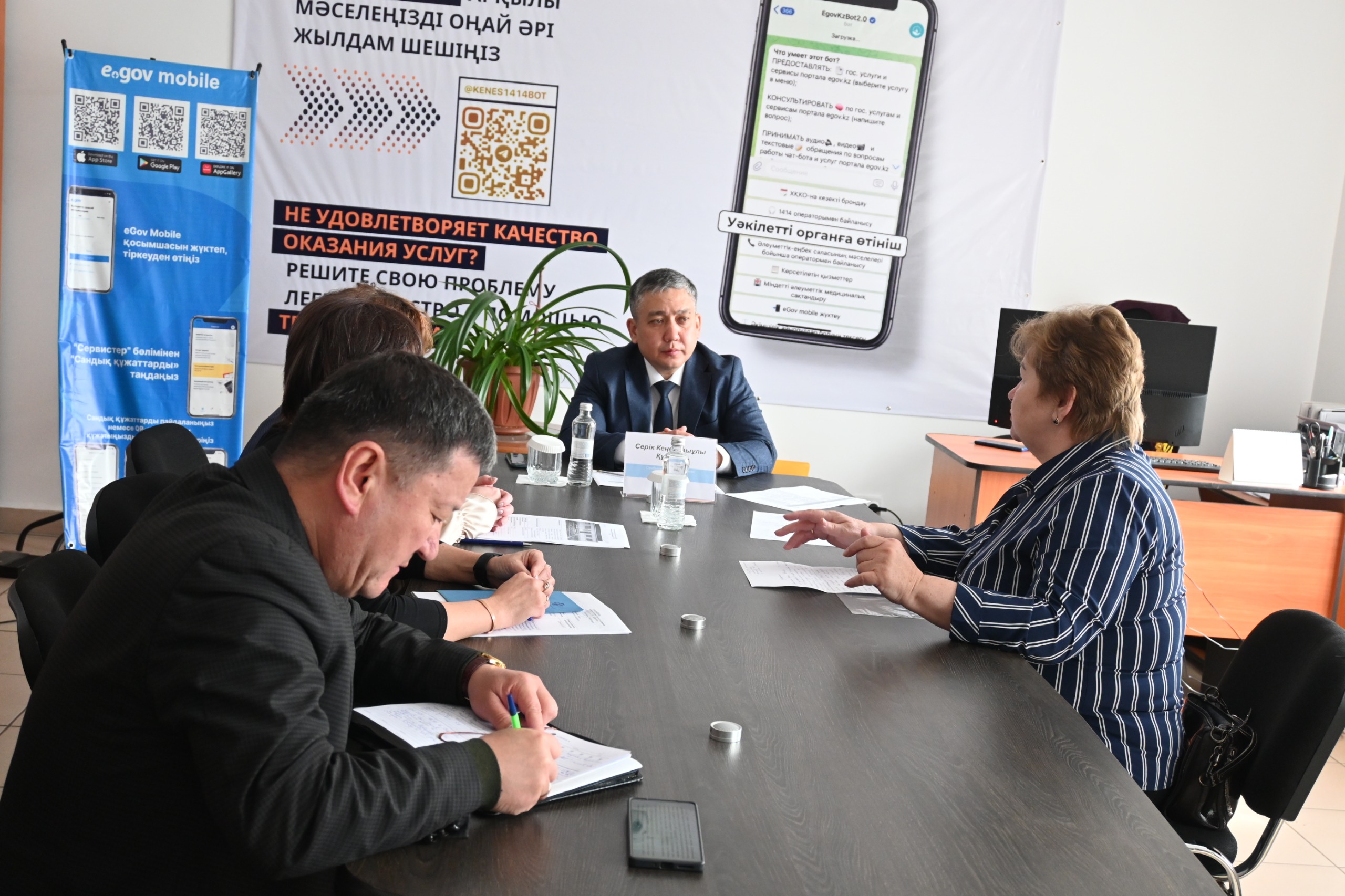 Сандықтау ауданының әкімі азаматтарды жеке қабылдады