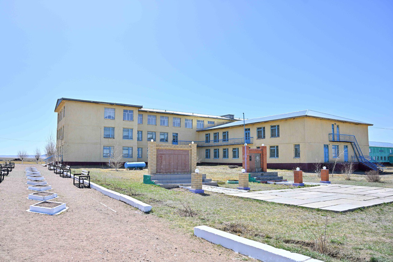 Облыс әкімі Жаңасемей ауданының ең шалғайдағы ауылына барды