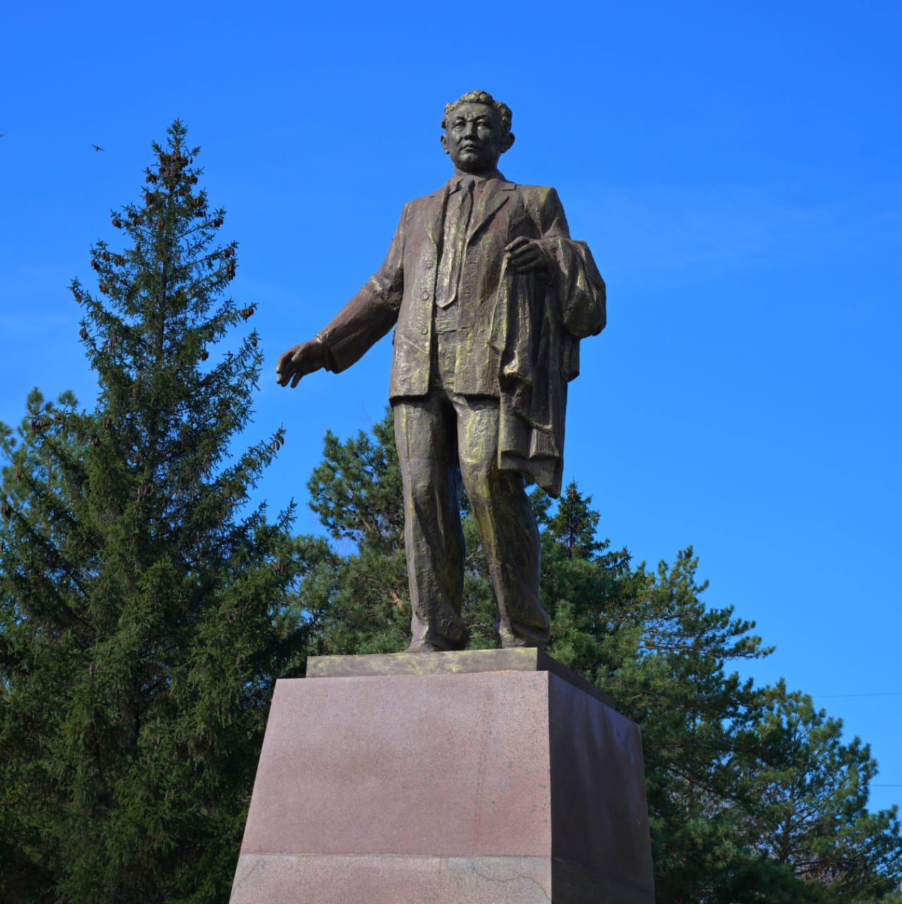 Бүгін Ғылым күні павлодарлықтар өздерінің ұлы жерлесі, Қазақстан ғылым Академиясының негізін қалаушы, көрнекті ғалым және қоғам қайраткері Қаныш Сәтбаевты еске алды