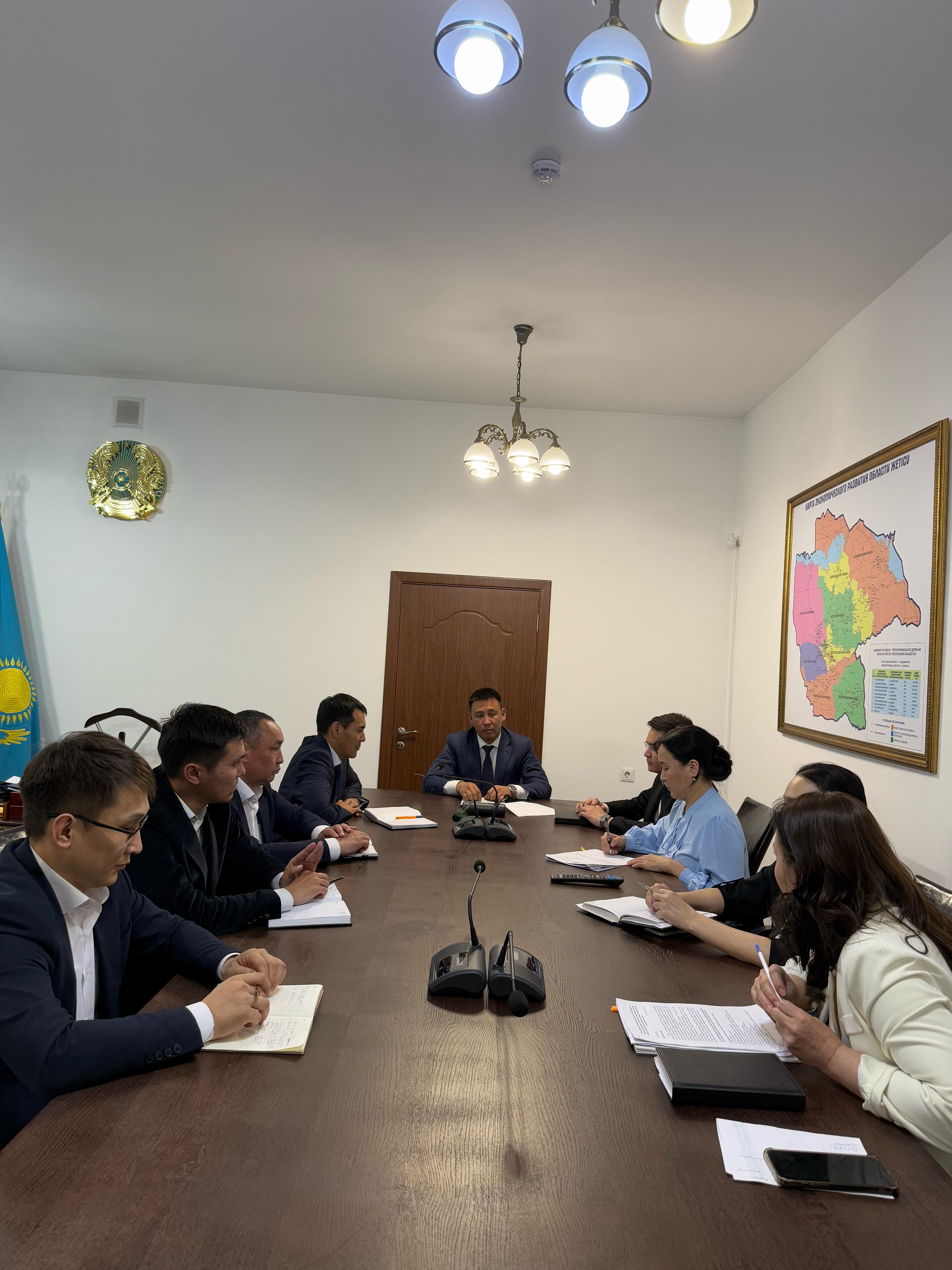 "Жетісу облысының энергетика және тұрғын үй-коммуналдық шаруашылық басқармасы" ММ қызметіндегі сыбайлас жемқорлық тәуекелдерін ішкі талдау нәтижелері бойынша талдамалық анықтаманы жария талқылау кеңес отырысы