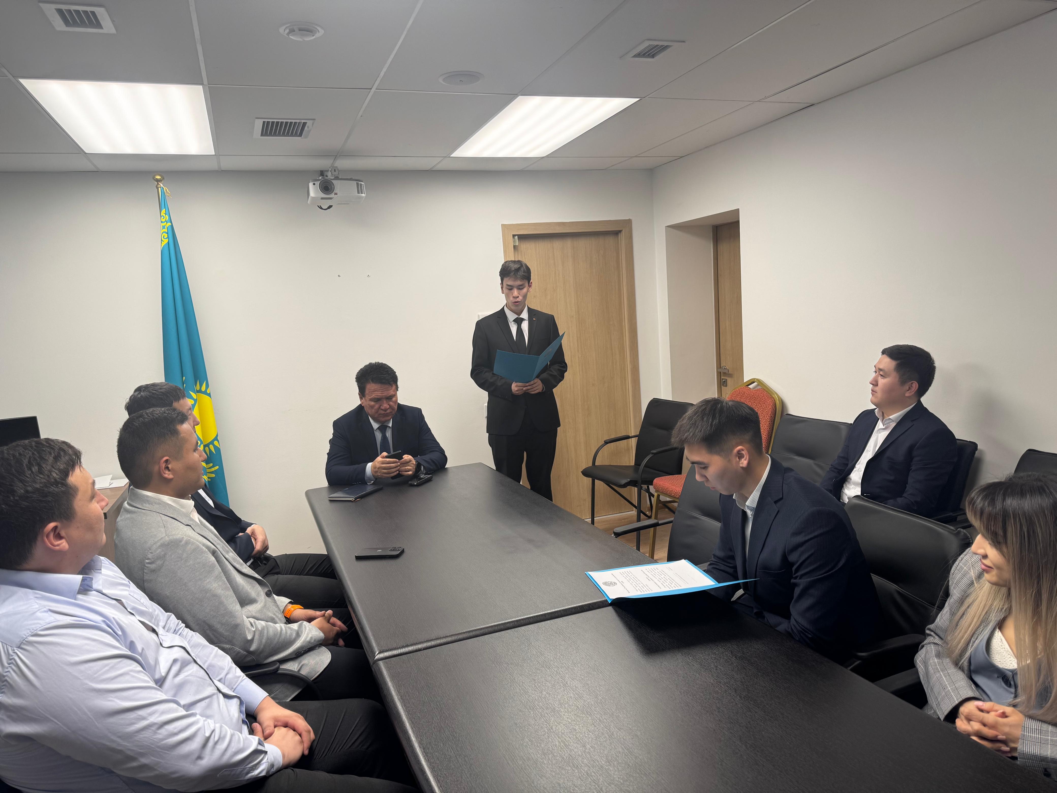 Мемлекеттік лауазымға тағайындалған қызметкерлердің ант қабылдауы