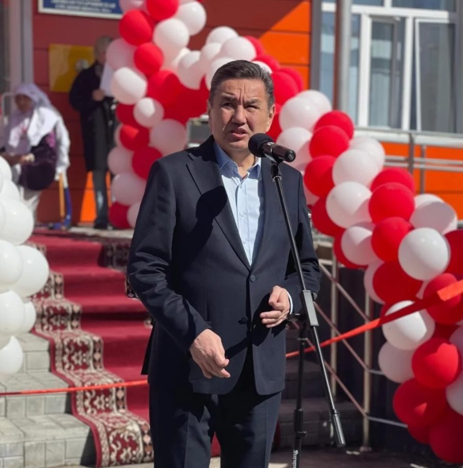 Оқу процесін ұйымдастырудың жағдайын жақсарту және халықтың жоғары әлеуметтік белсенділігін ескере отырып, Жаңа Бұқтырма кентінде 200 орындық мемлекеттік тілде оқытатын мектептің құрылысы аяқталды.