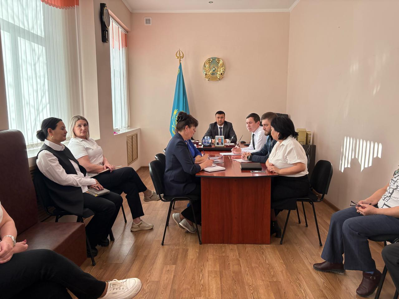 Шахтинск қалалық СЭББ-да мемлекеттік қызметшілердің Әдеп кодексінің нормаларын сақтау және сыбайлас жемқорлыққа қарсы іс-қимыл мәселелері бойынша көшпелі кеңес өтті