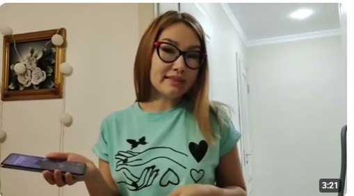 Әйелдерімен және қыздарымен порно