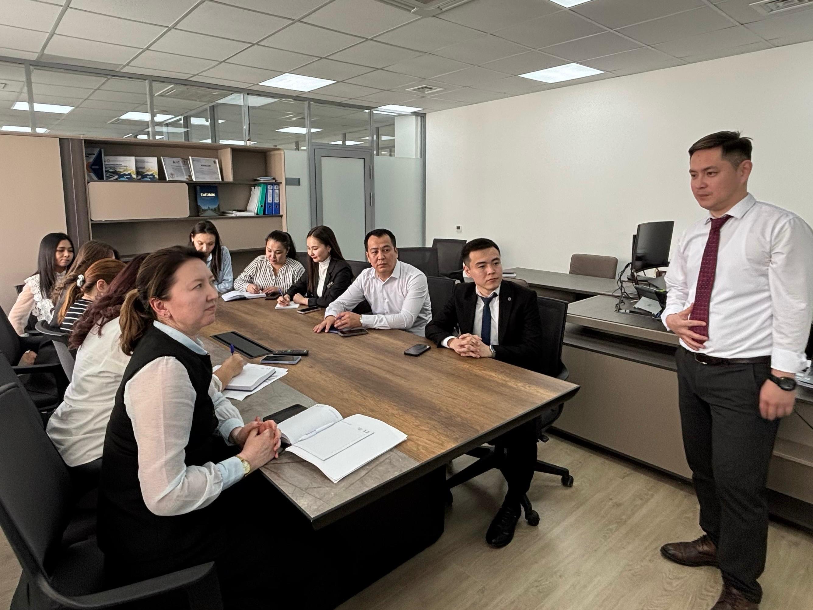 Жеке өмірдегі кибергигиена және жұмыстағы цифрлық гигиена мен ақпараттық қауіпсіздіктің рөлі