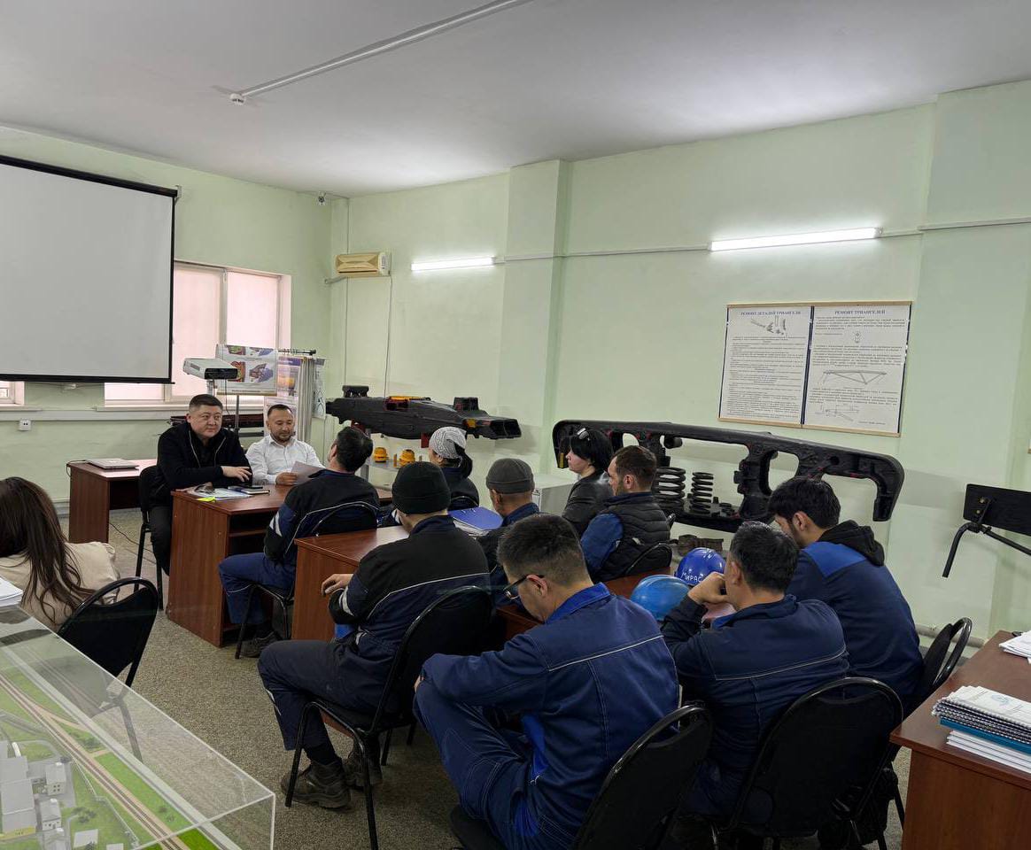 Тексеріс барысында еңбек заңнамасының нормалары түсіндірілді.