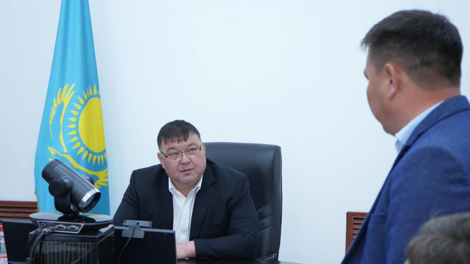 А.ҚАРСЫБАЕВ: «МАҒАН ӘДЕМІ СӨЗ ЕМЕС, НАҚТЫ НӘТИЖЕ КӨРСЕТІҢІЗДЕР!»