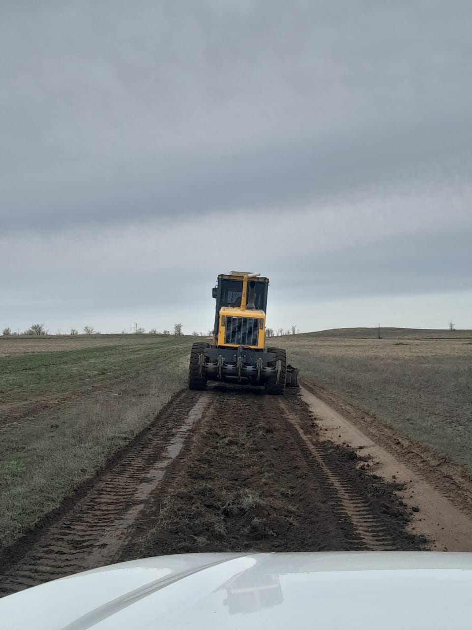 Проведены работы по профилировке автодороги, ведущей в село Кокпекты