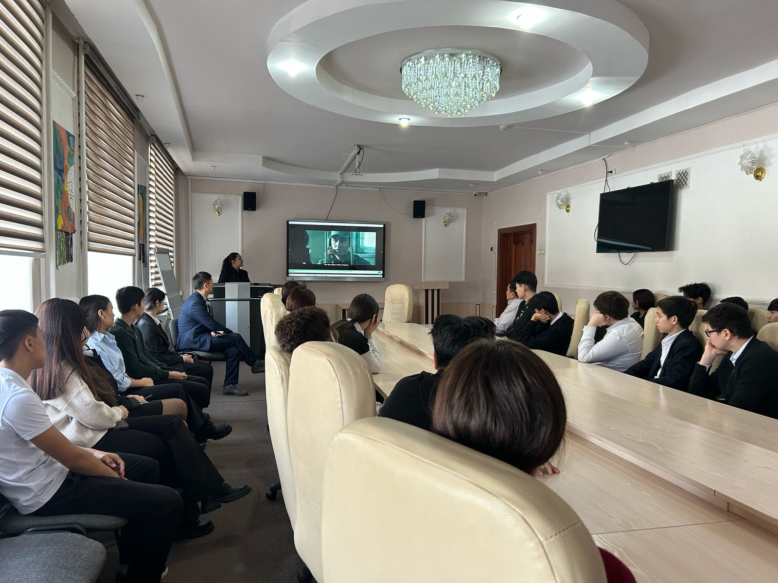 Заң мен Тәртіп: Абай облысының студенттері жемқорлыққа қарсы