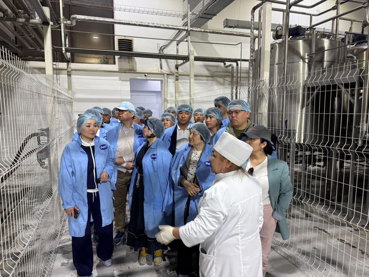 МАҢҒЫСТАУЛЫҚ ДЕЛЕГАЦИЯ ТҮРКІСТАН ОБЛЫСЫНЫҢ ТӘЖІРИБЕСІМЕН ТАНЫСТЫ