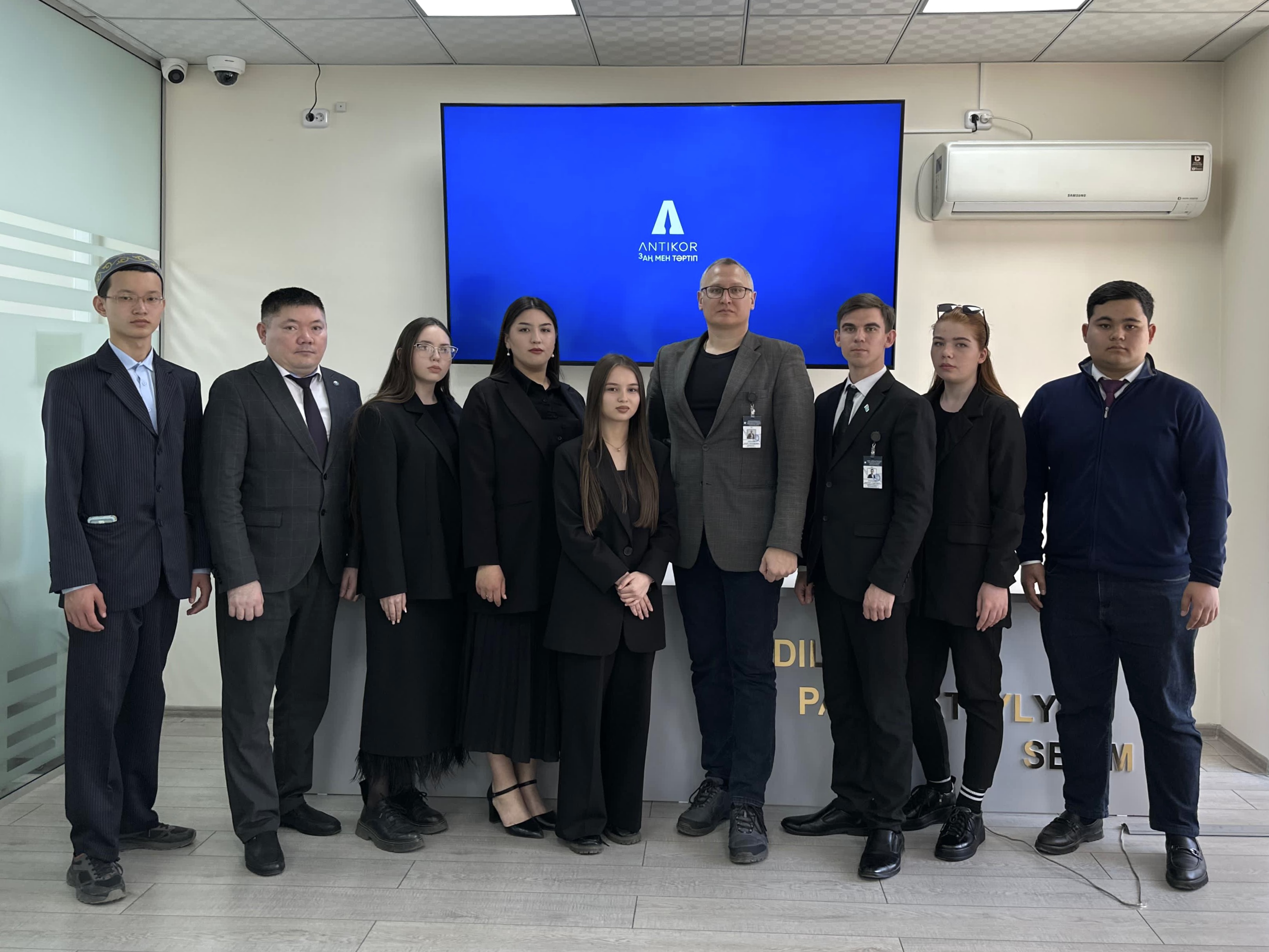 Ақмола облысының сыбайлас жемқорлыққа қарсы еріктілеріне оқыту: қалай заң мен тәртіп қозғалысының бөлігі болуға болады