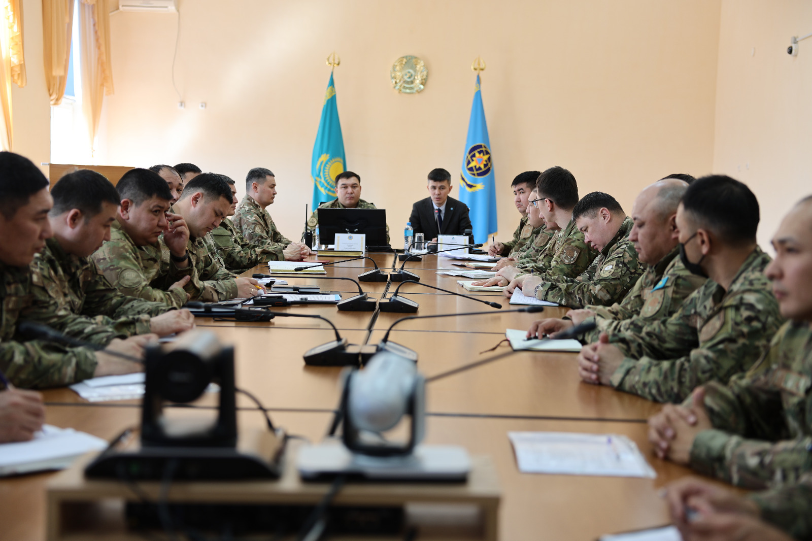 Заң мен тәртіп: азаматтық қорғау саласының қызметкерлеріне сыбайлас жемқорлыққа қарсы заңнаманы сақтаудың маңыздылығы туралы еске салынды