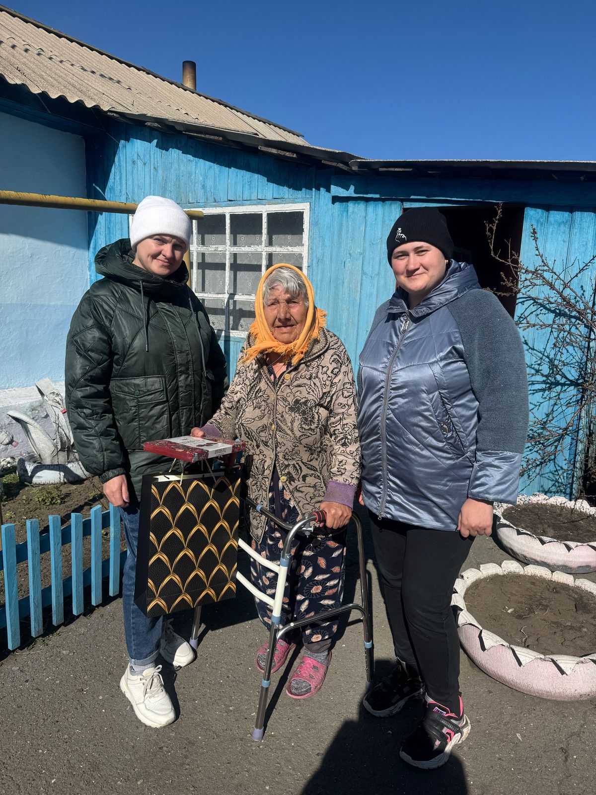 Шын жүректен Команова Анна Константиновнаны 90 жылдық керемет мерейтойымен құттықтаймыз!