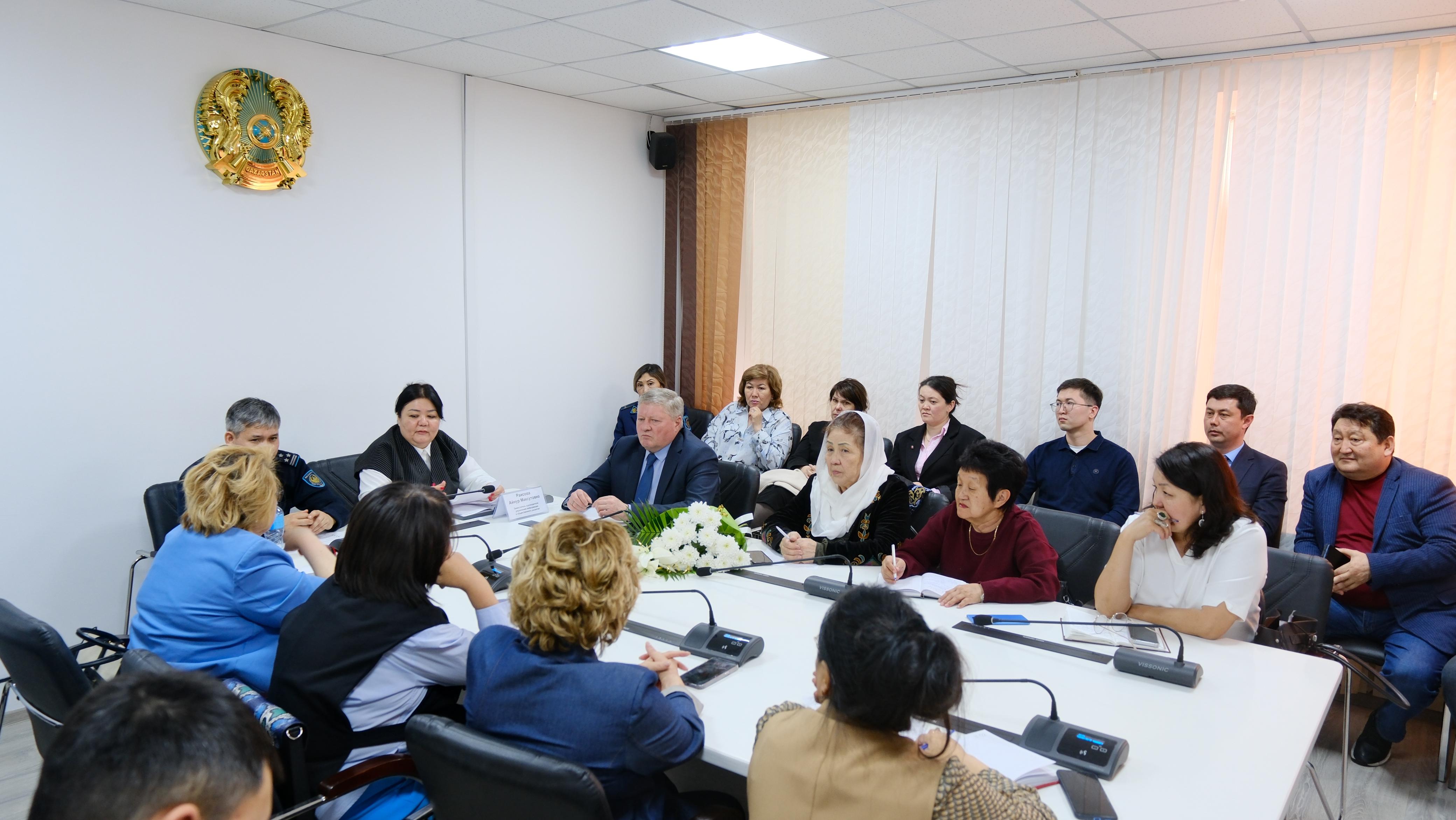 Жұмыс тобының отырысына қатысу