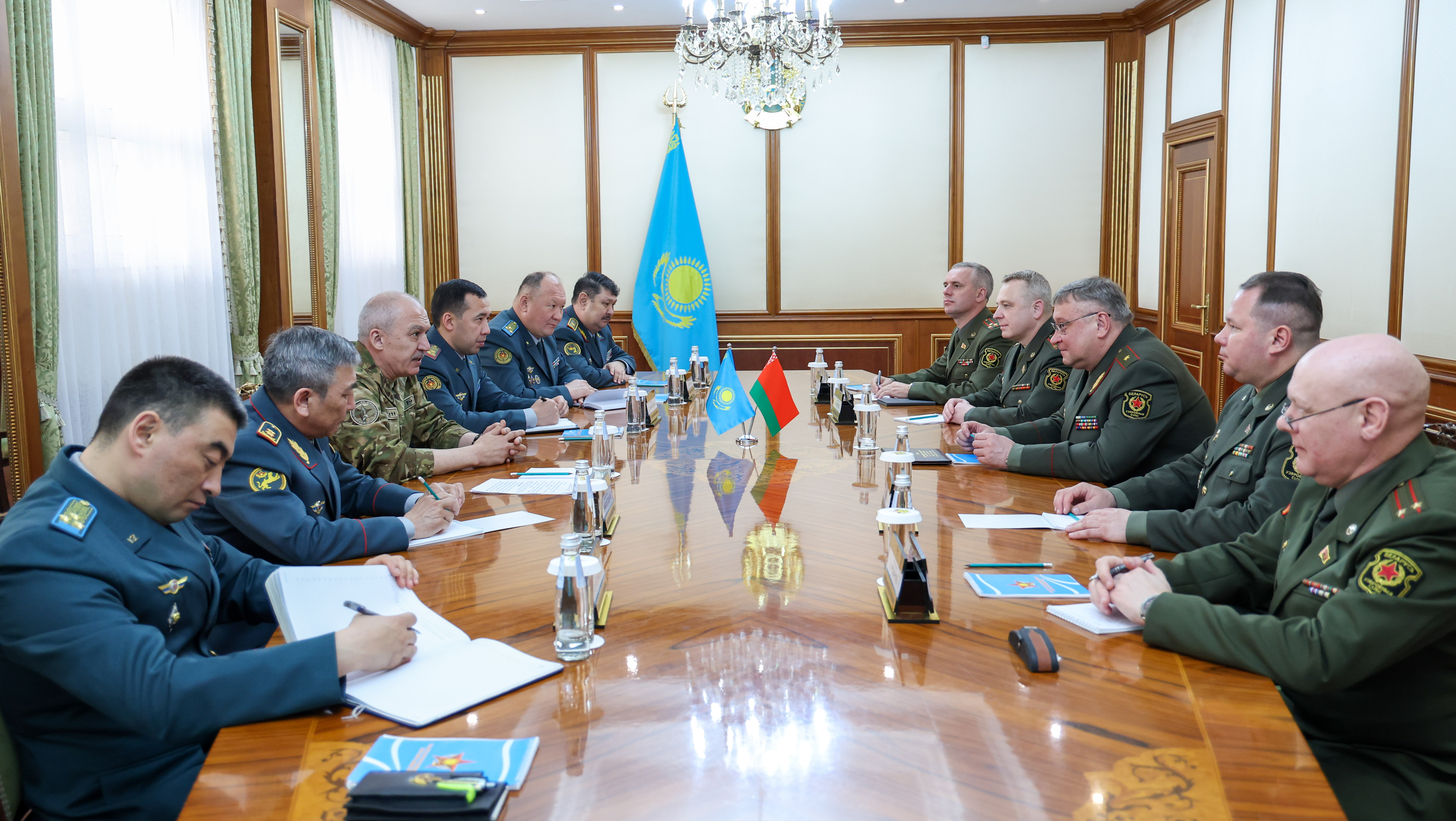 Қазақстан мен Беларусь екіжақты әскери ынтымақтастықты арттыруда