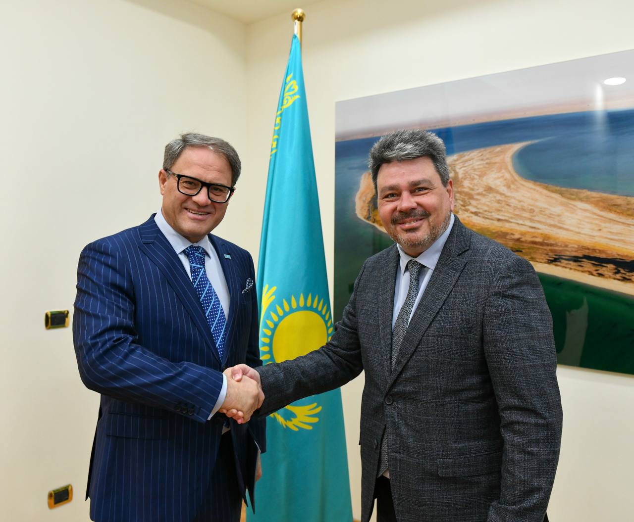 Қазақстан мен Болгария серіктестікті одан әрі нығайтуға бейілді