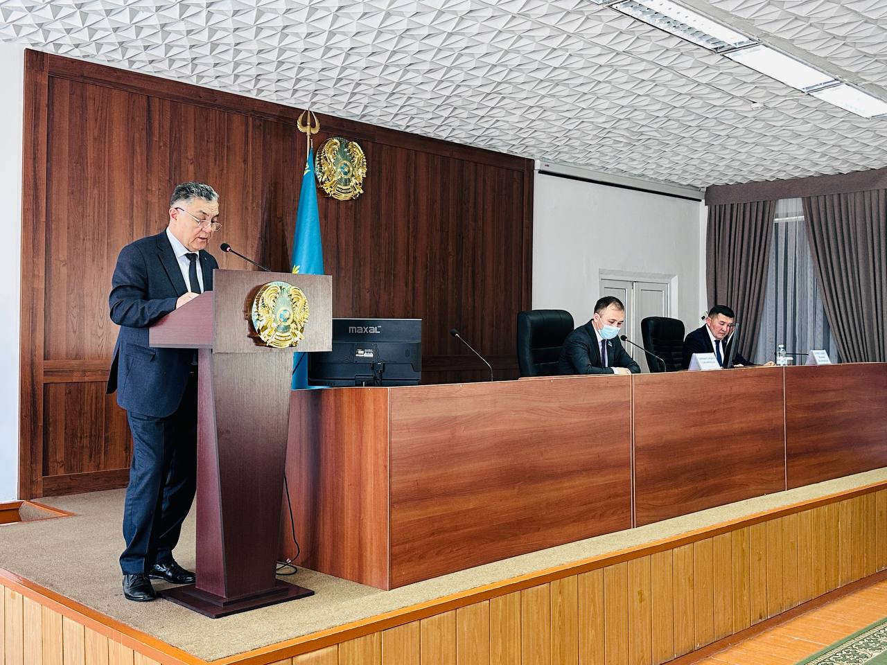 Аудандық мәслихаттың кезектен тыс XLІІІ–сессиясының күн тәртібі туралы