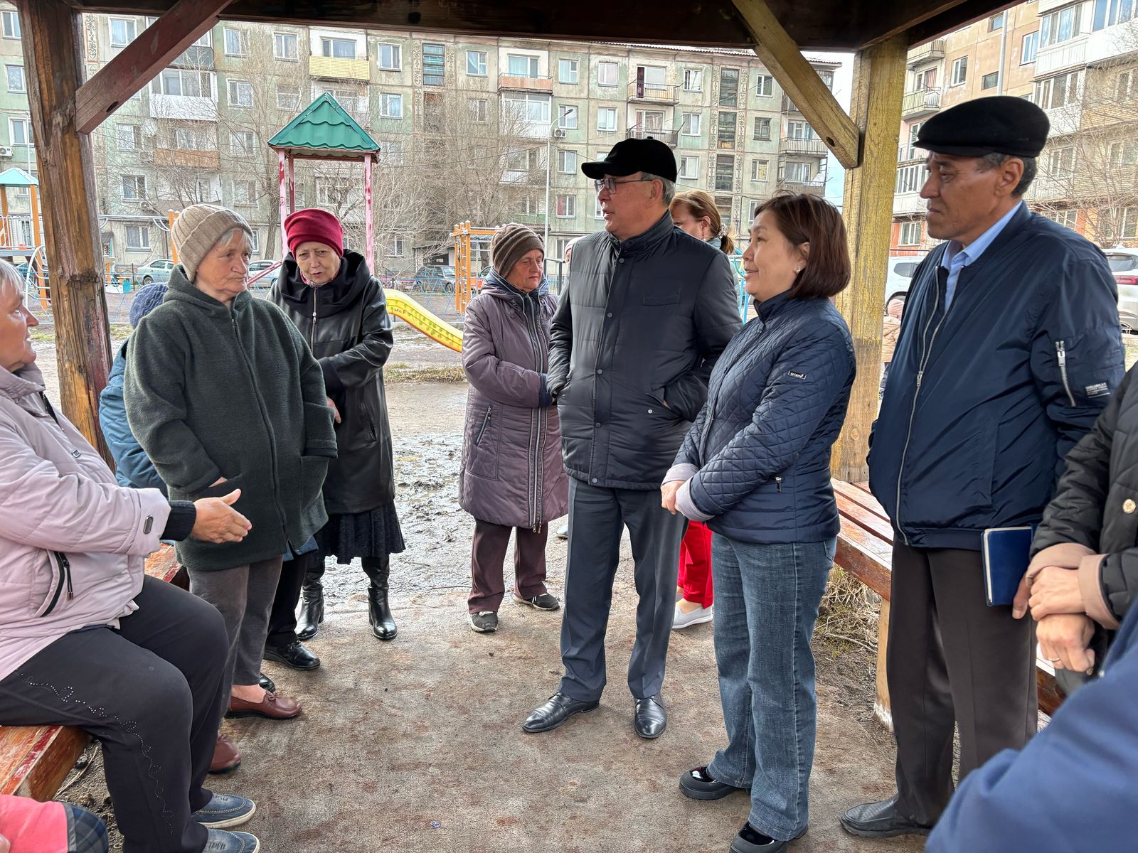 Депутаттардың сайлаушылармен кездесуі