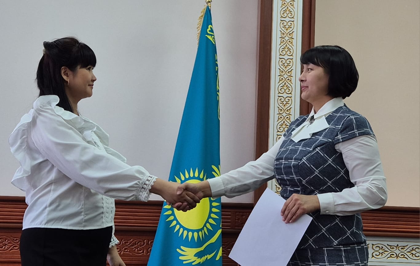 Мемлекеттік қызметшінің ант беру рәсімі