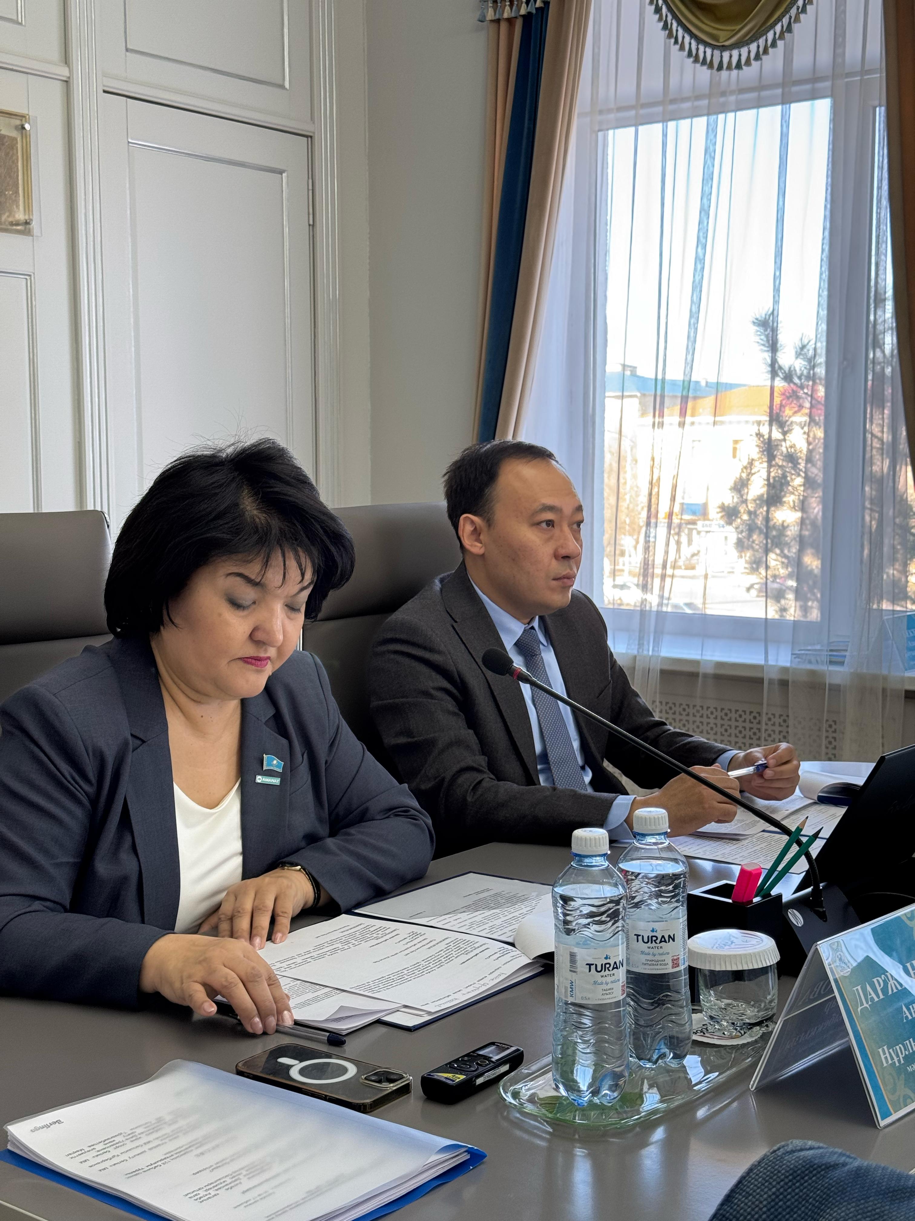 Мәслихаттың кезектен тыс жиырма жетінші сессиясы өтті