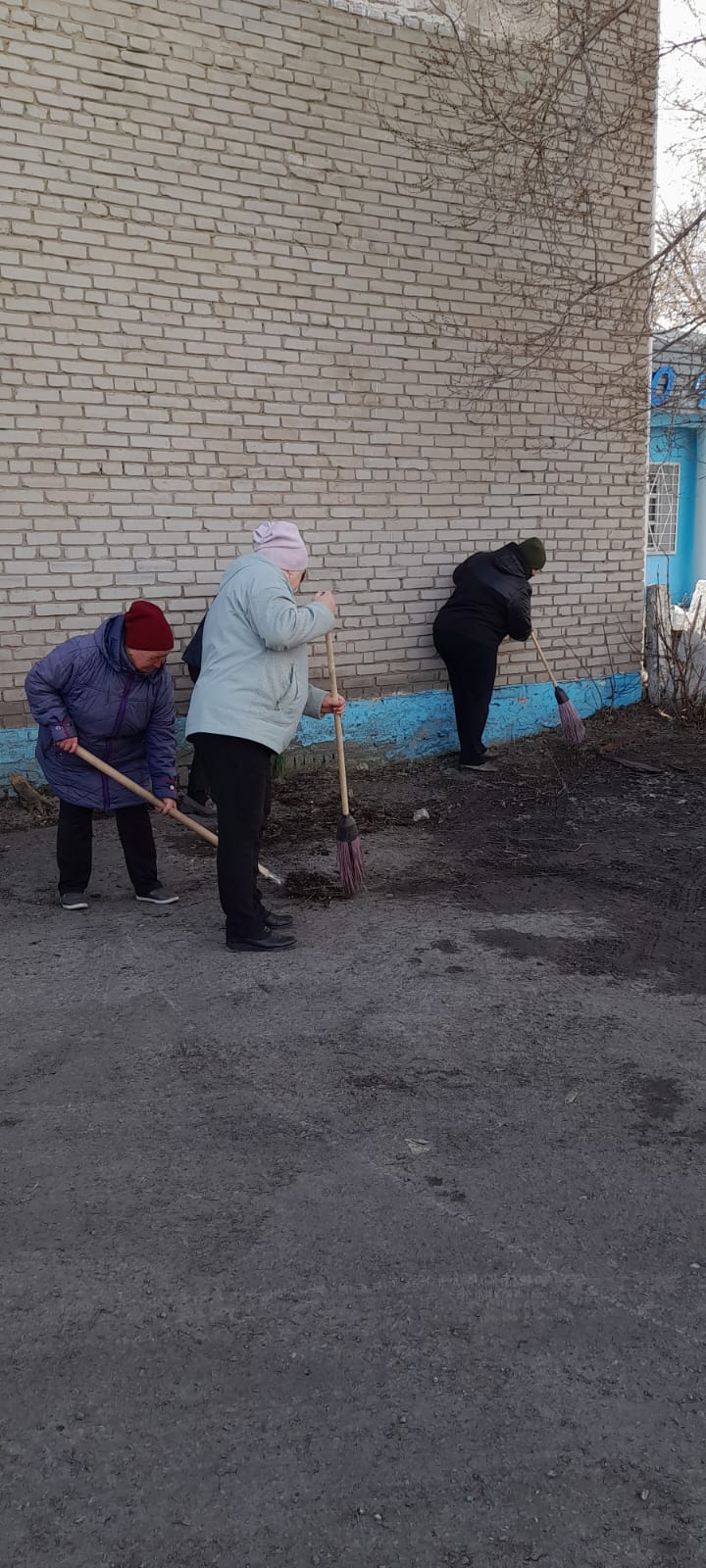 Ұзынкөл ауылындағы кезекті сенбілік.