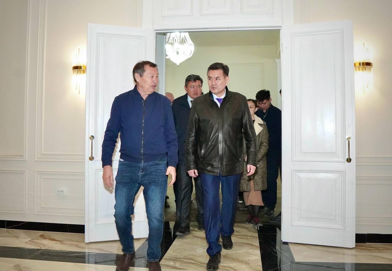 Аким ВКО посетил крупные агрообъекты Уланского района