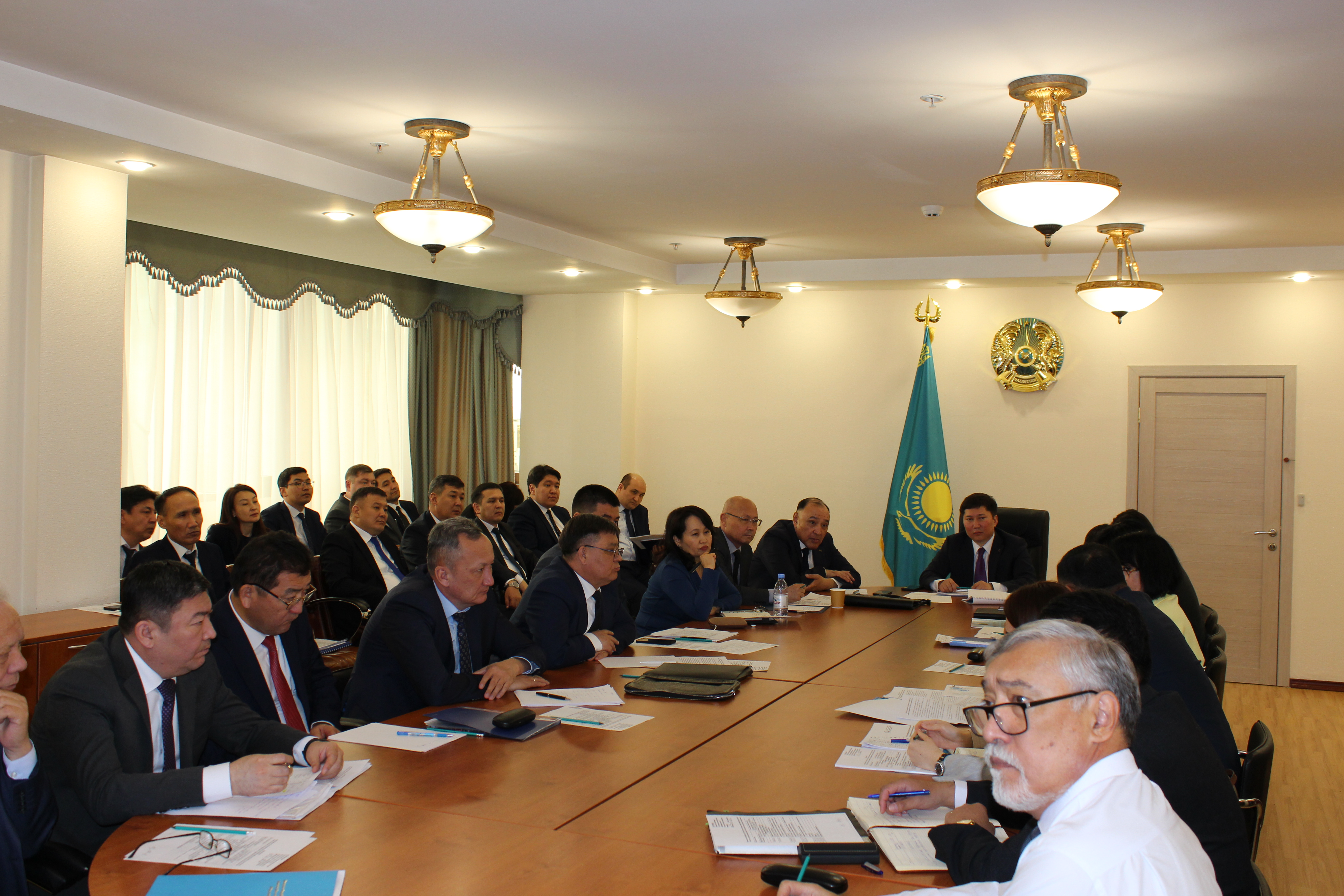 Бюрода аумақтық департаменттер басшыларының қатысуымен кезекті алқа отырысы өтті