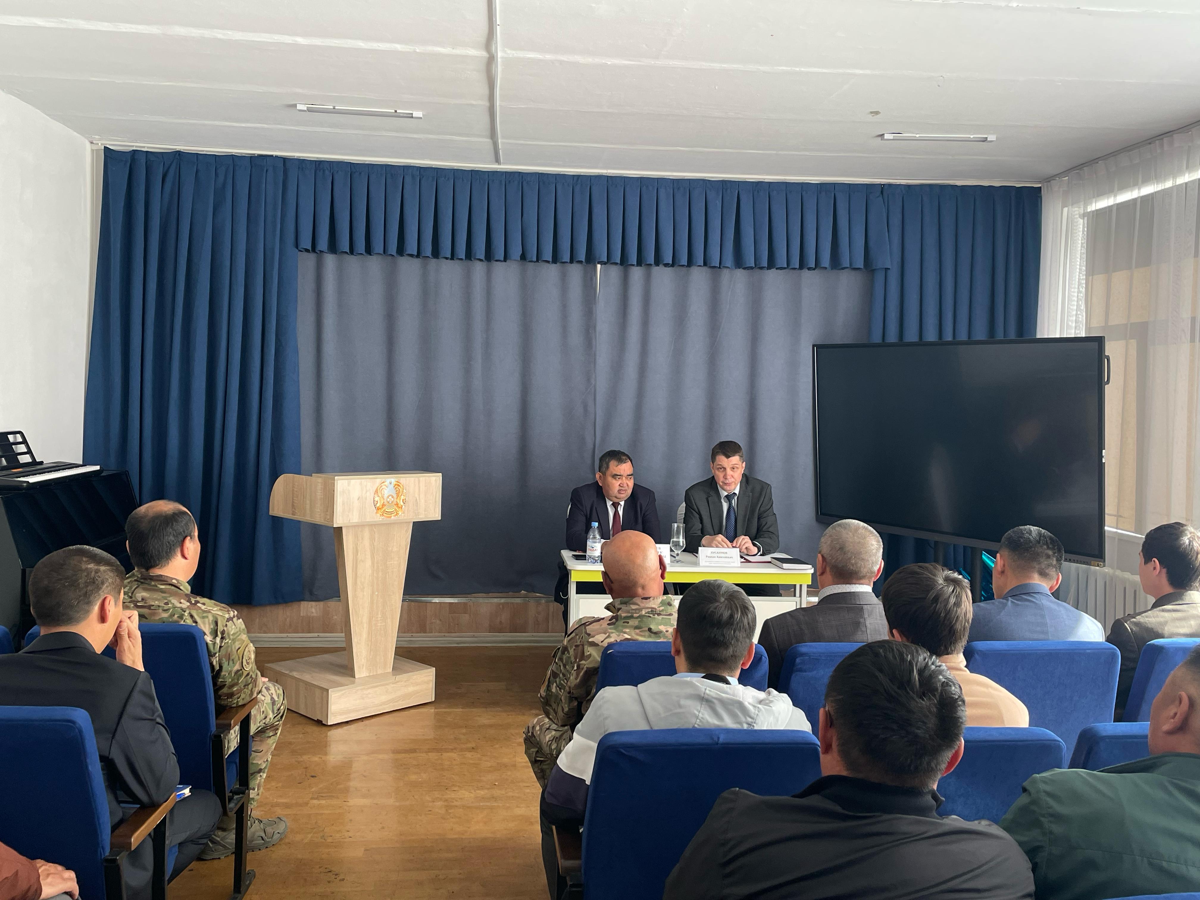 Марқакөл ауданының активімен кездесу: заңдылық пен ашықтыққа баса назар аудару