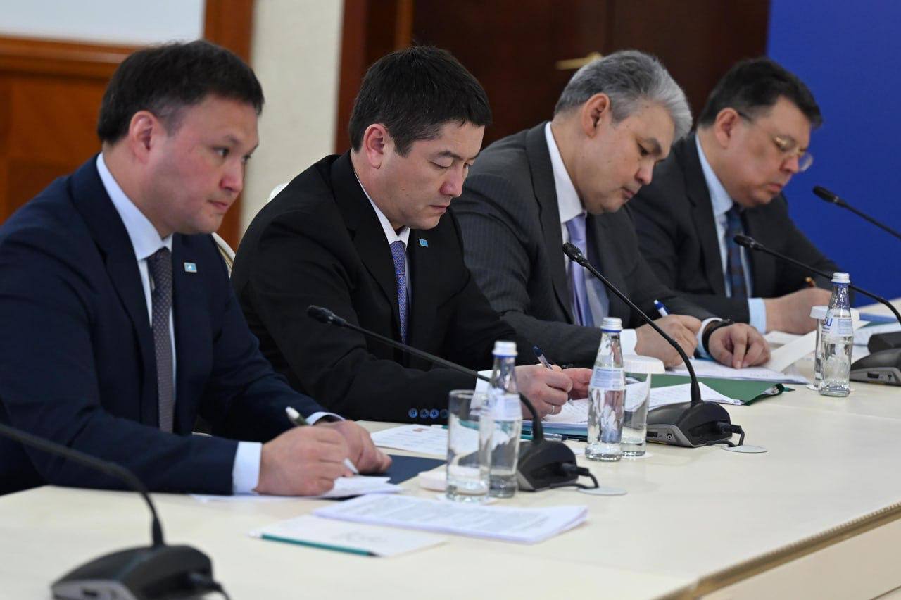 ⚡️ Президент: «Қазақстанның Еуразиядағы негізгі транзит хабы ретіндегі рөлін арттыра түсу қажет»